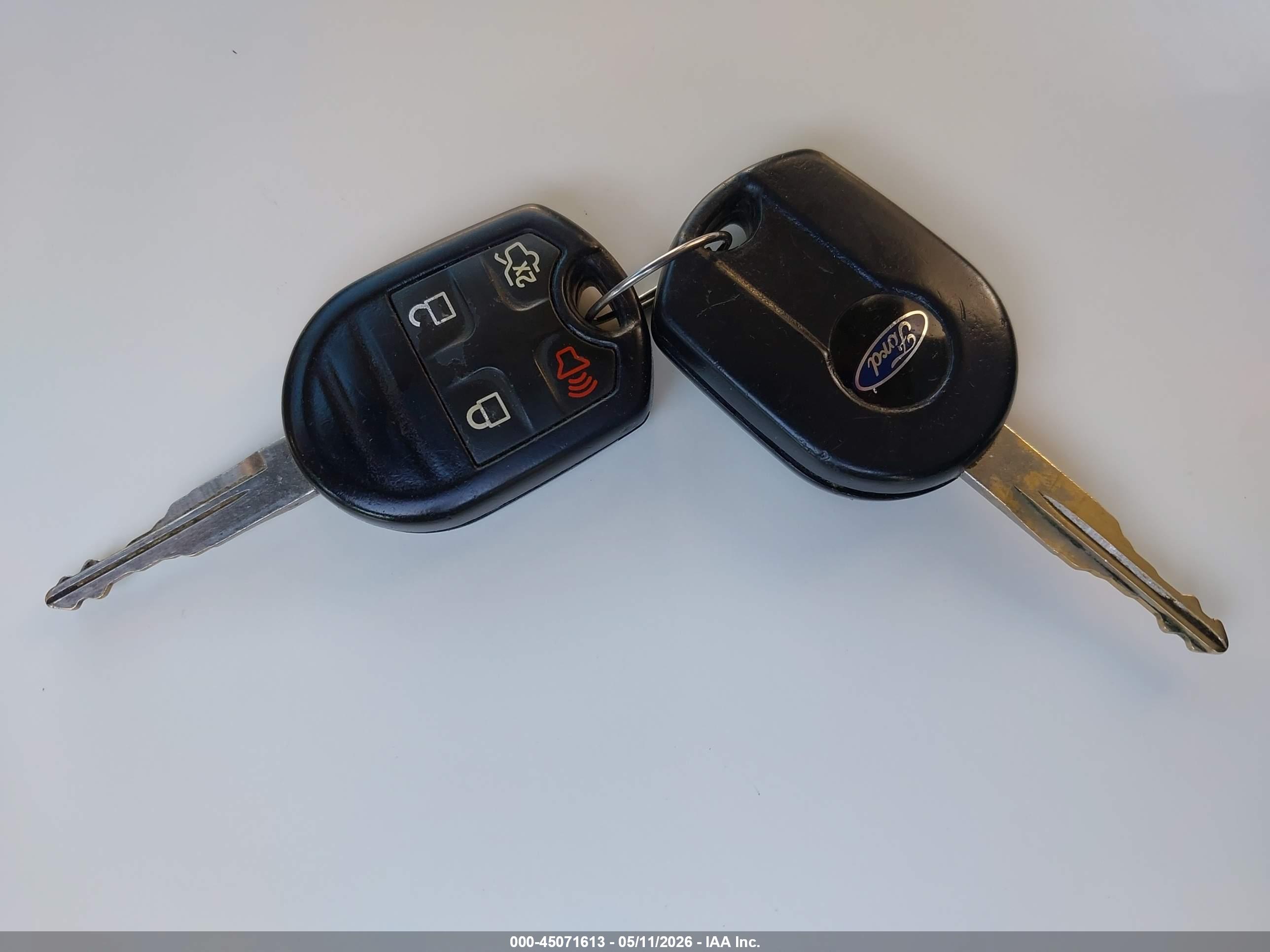 FORD EXPEDITION image 11