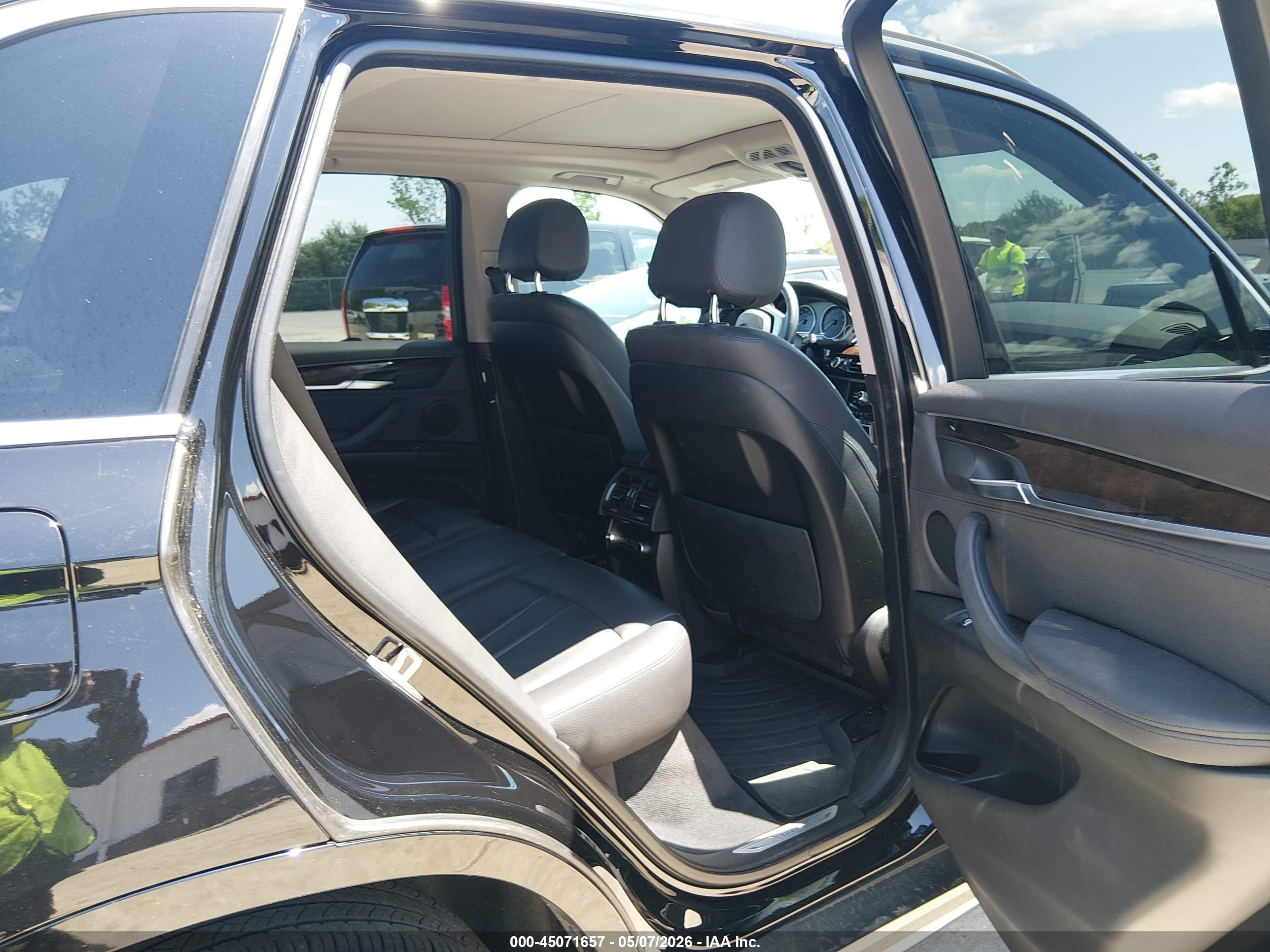 BMW X5 image 8