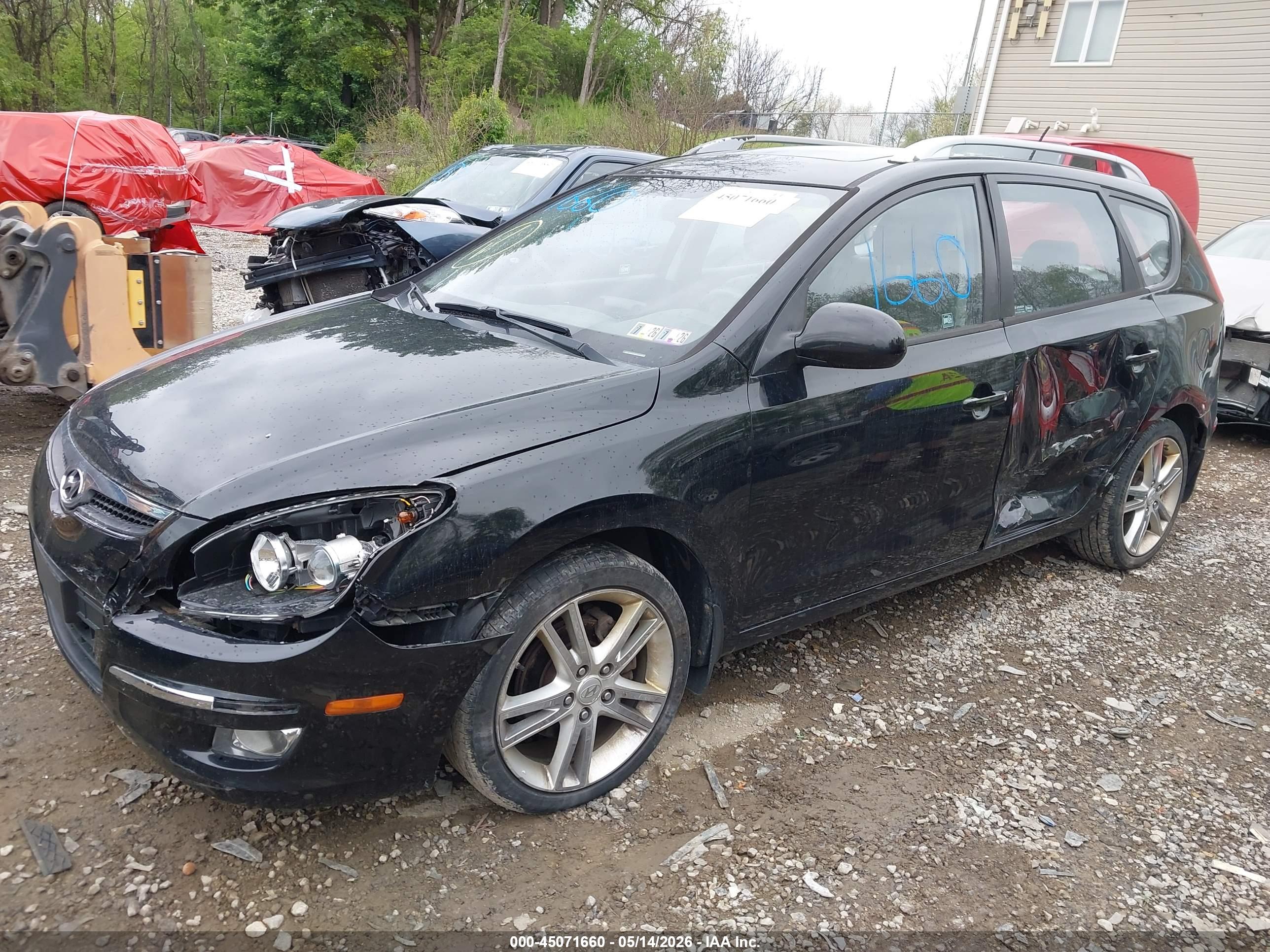 HYUNDAI ELANTRA image 2