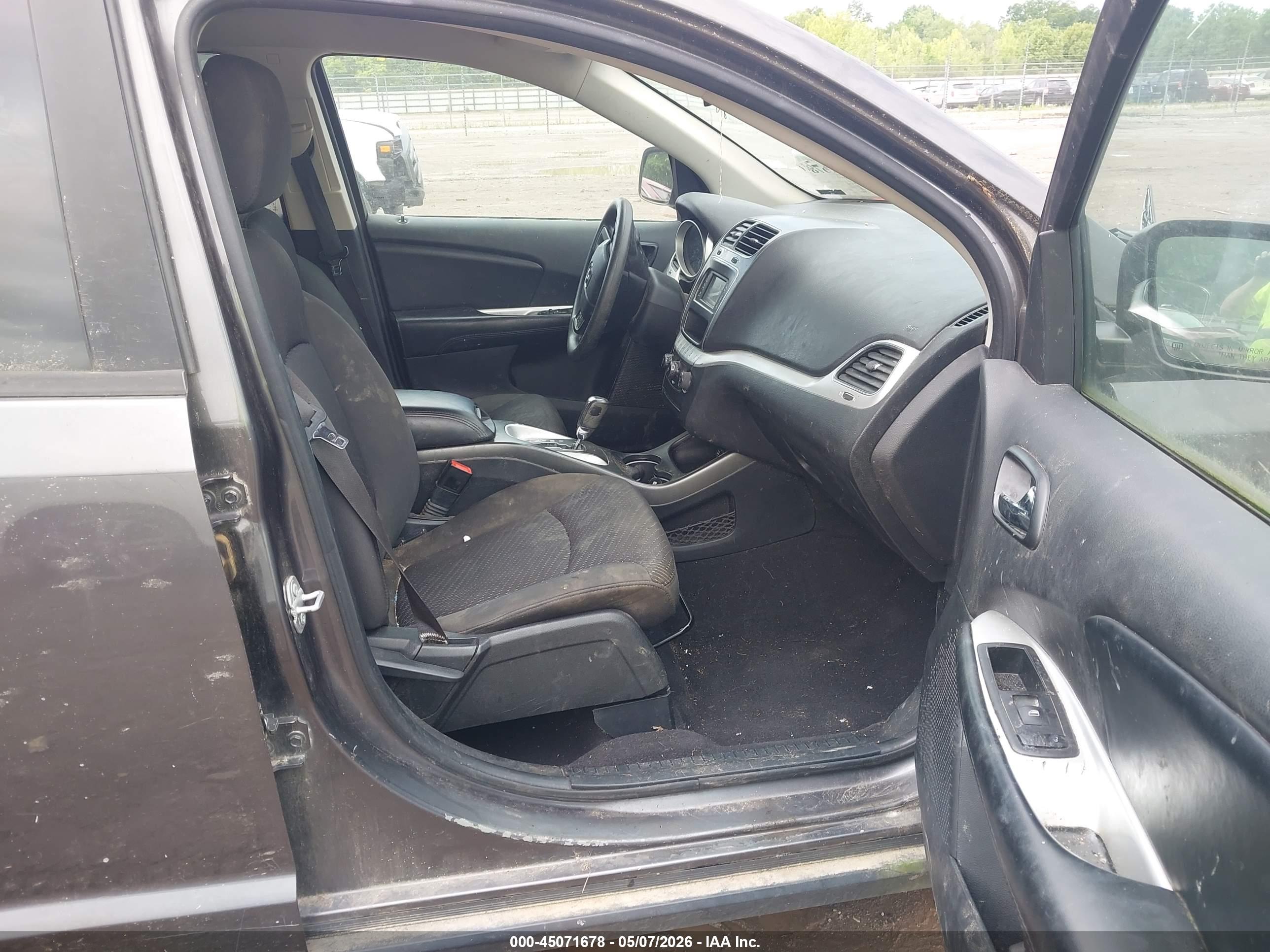 DODGE JOURNEY image 5
