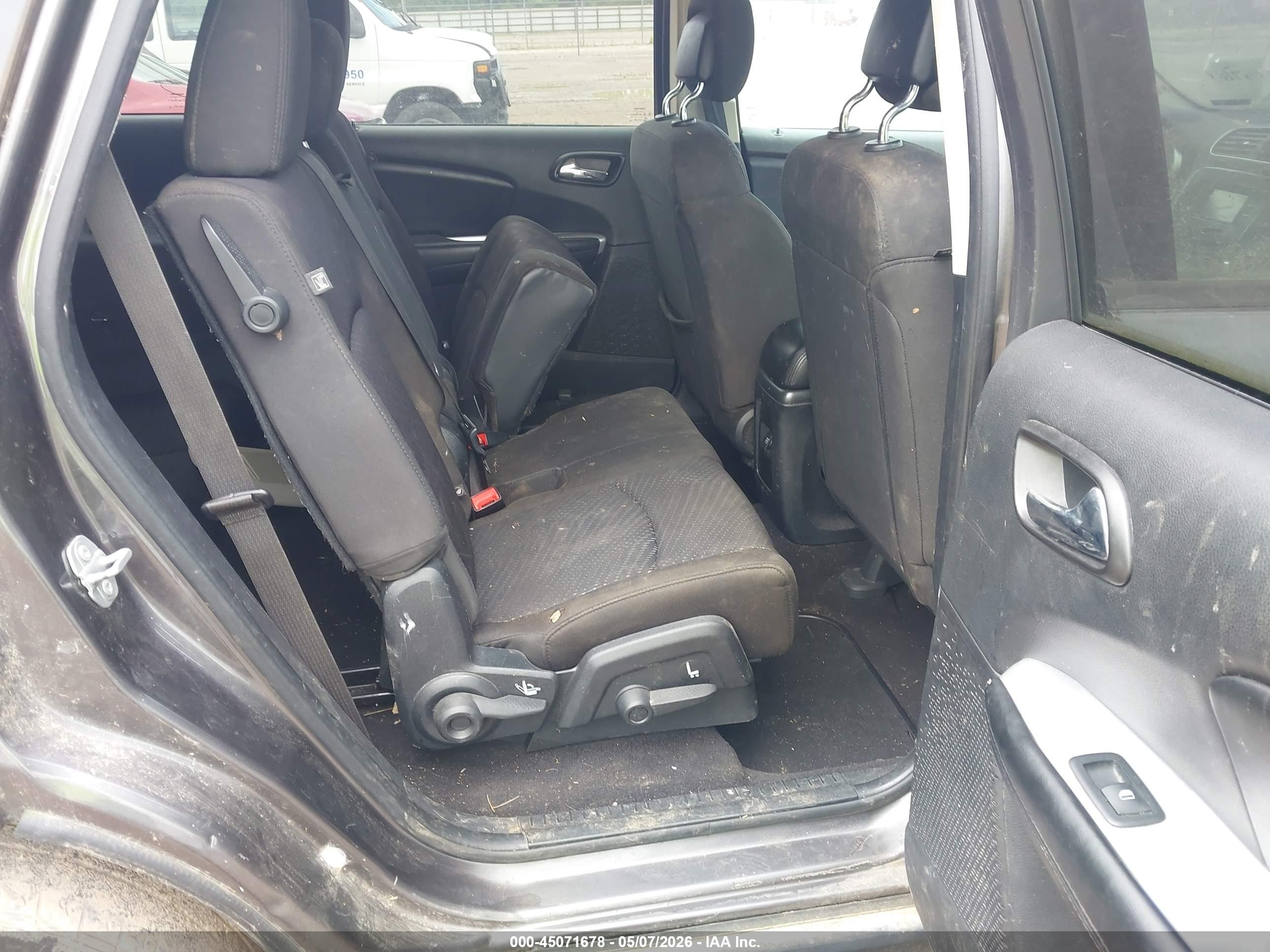 DODGE JOURNEY image 8