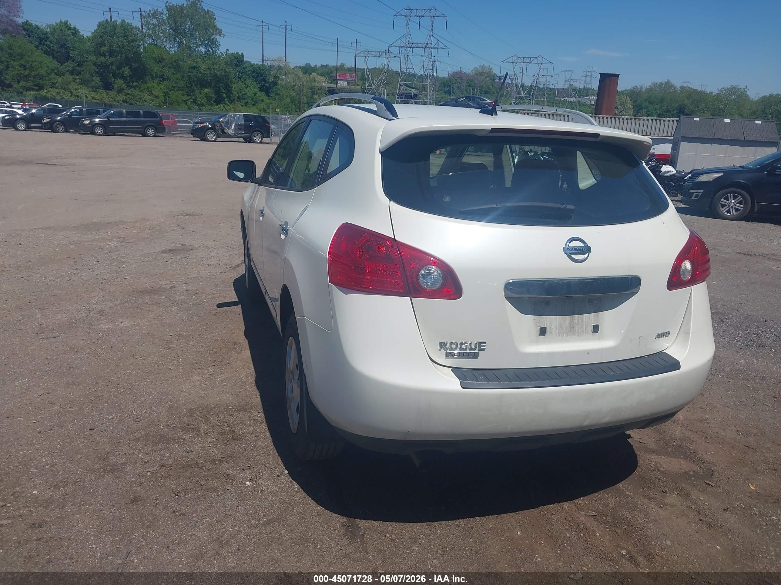 NISSAN ROGUE image 3