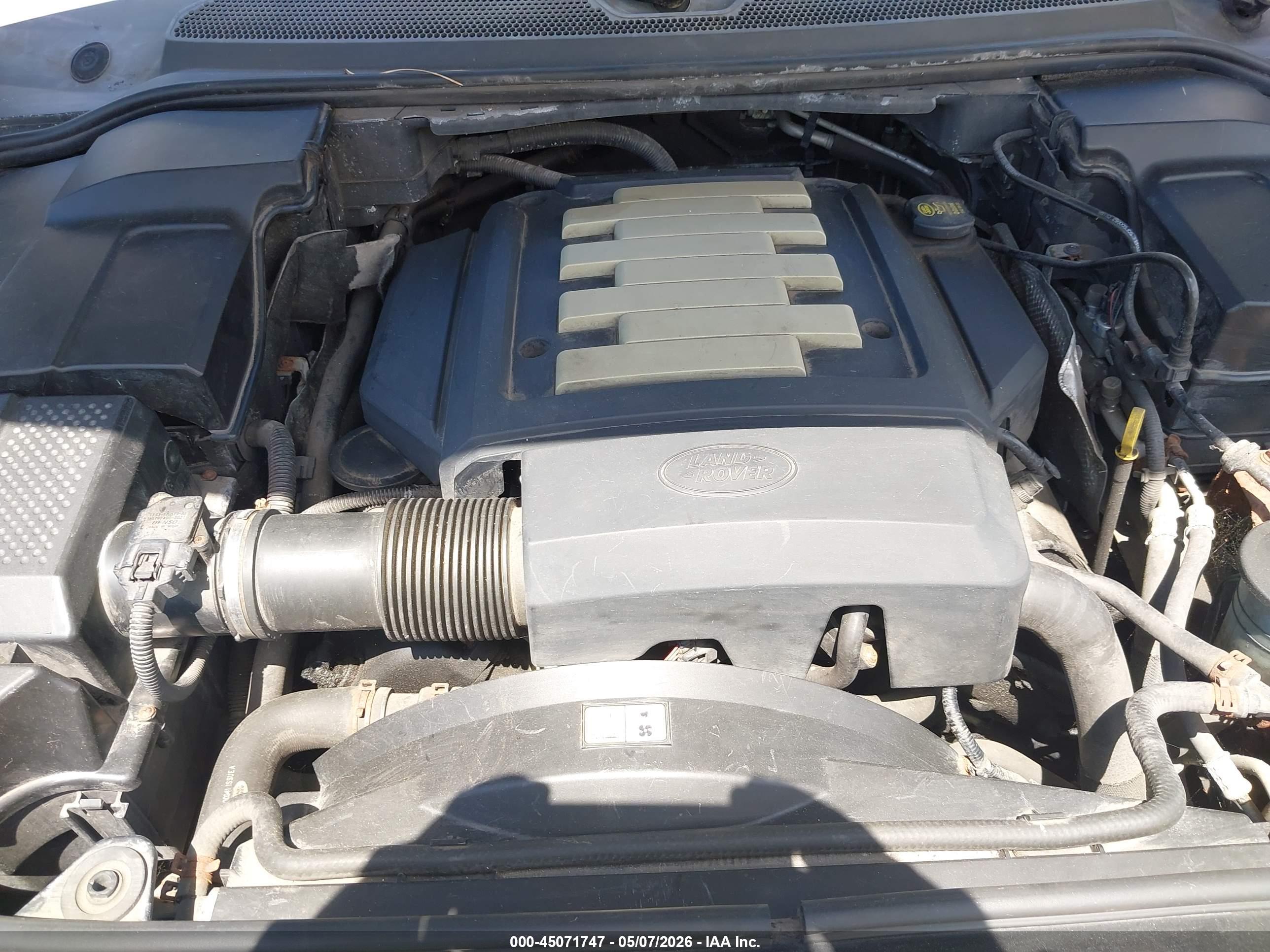 LAND ROVER image 10