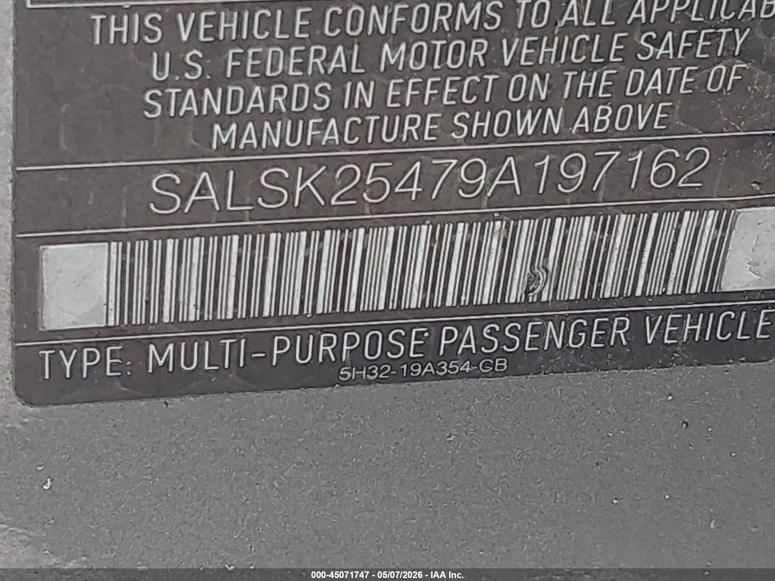 LAND ROVER image 9