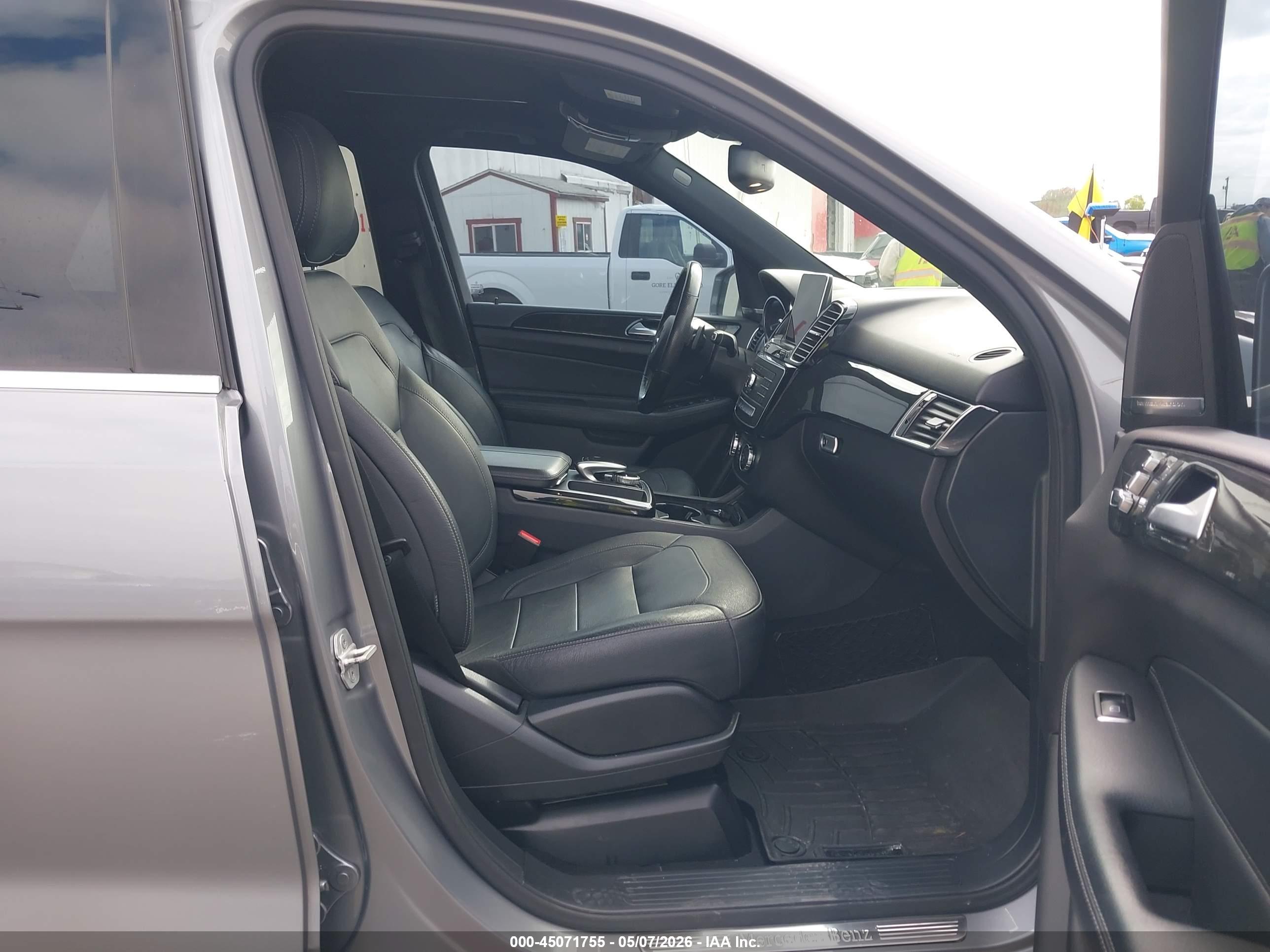 MERCEDES-BENZ GLE image 5