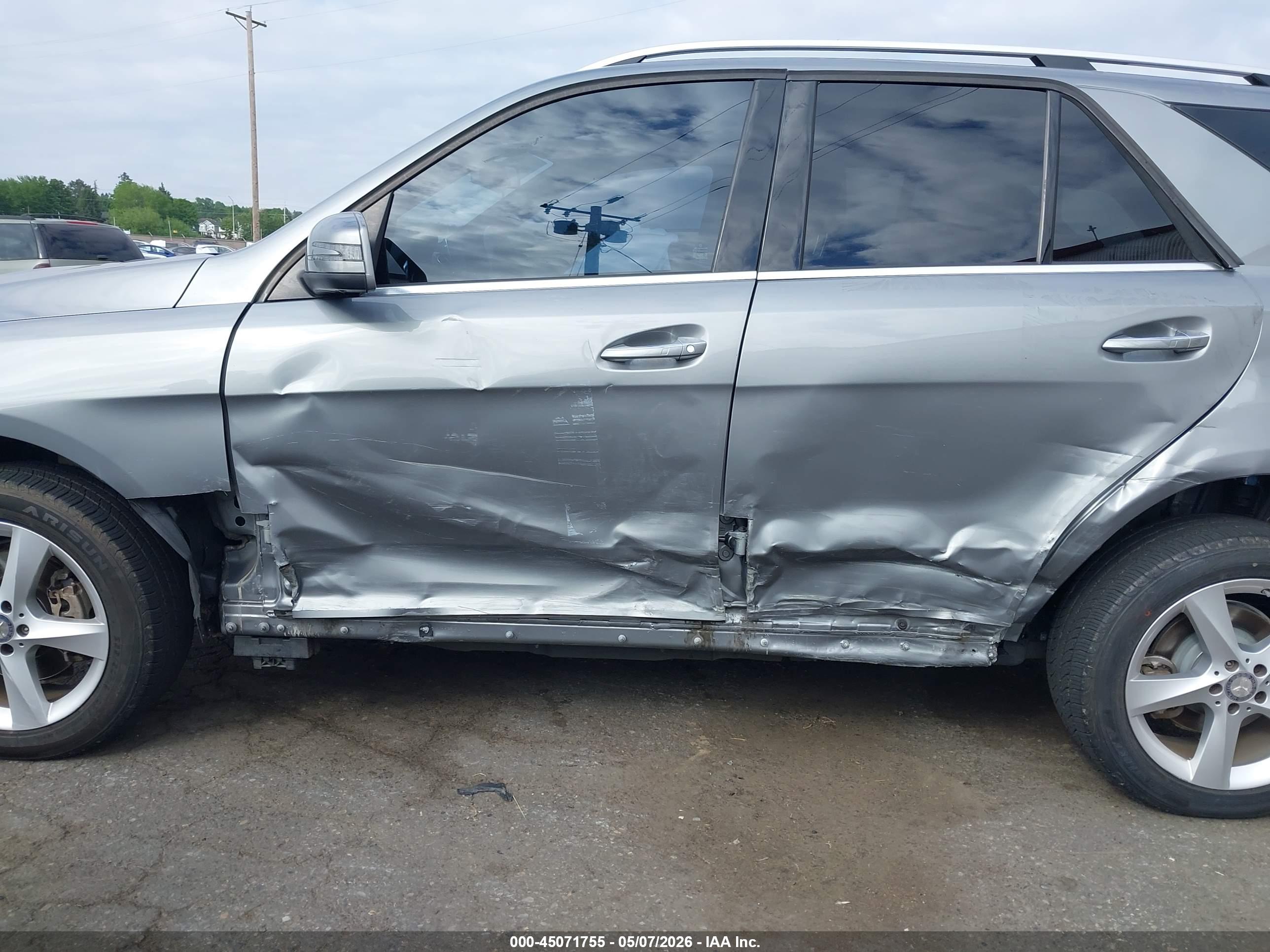 MERCEDES-BENZ GLE image 6