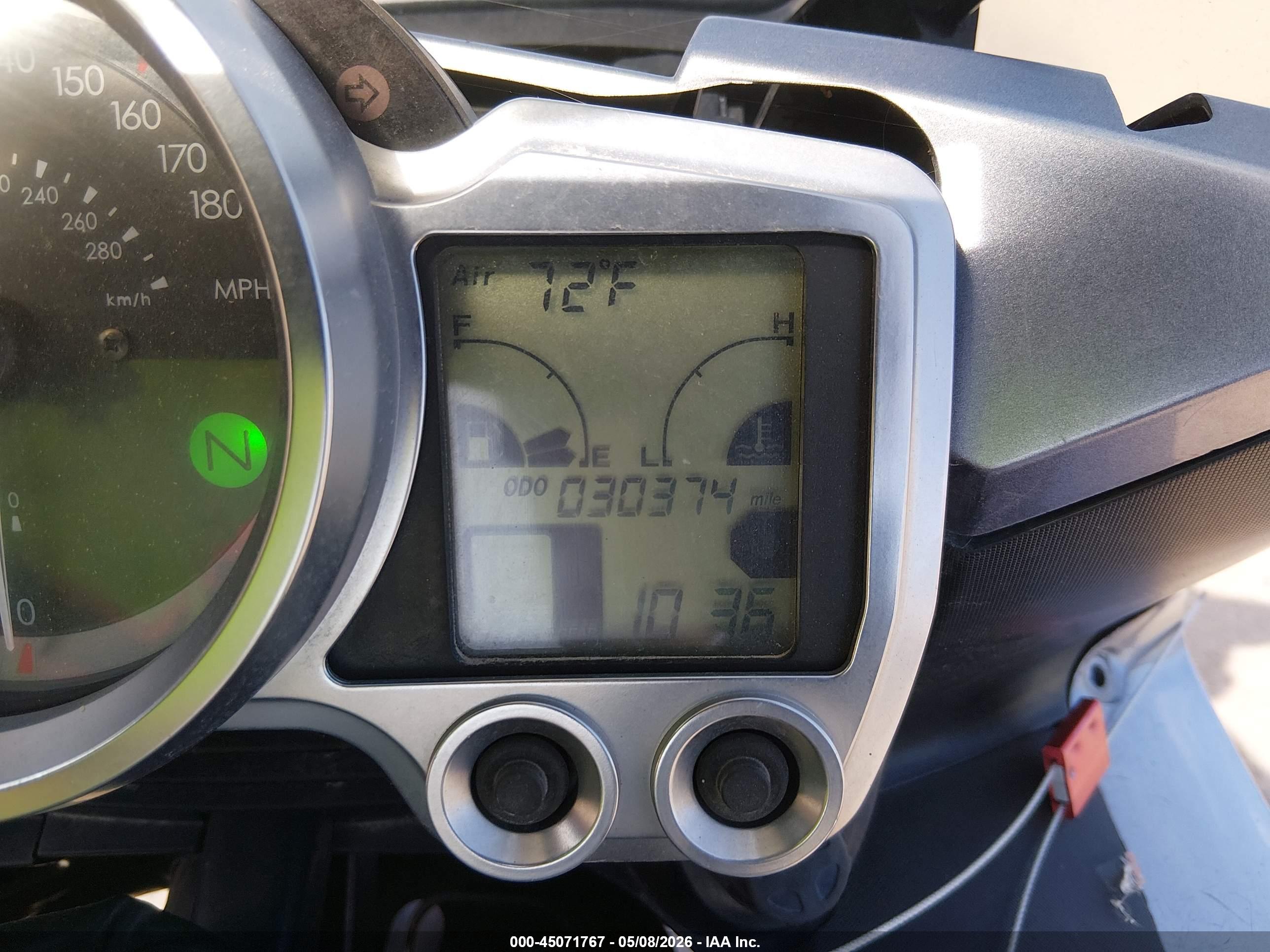 YAMAHA FJR1300 image 7