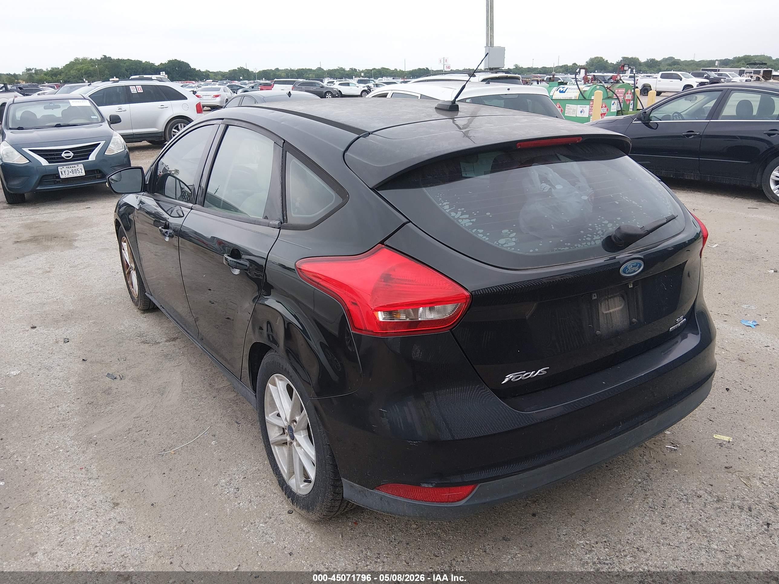 FORD FOCUS image 3