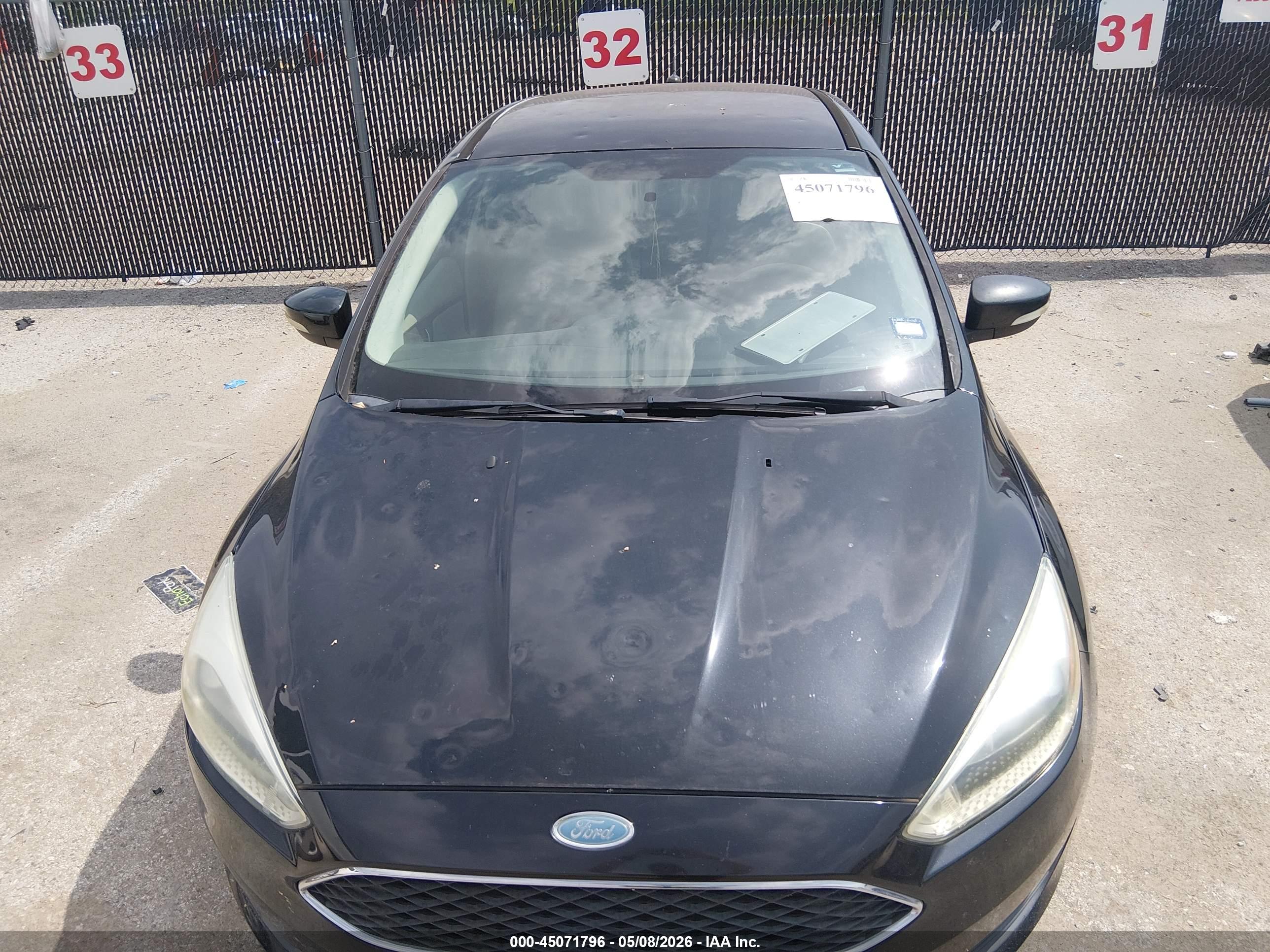 FORD FOCUS image 6