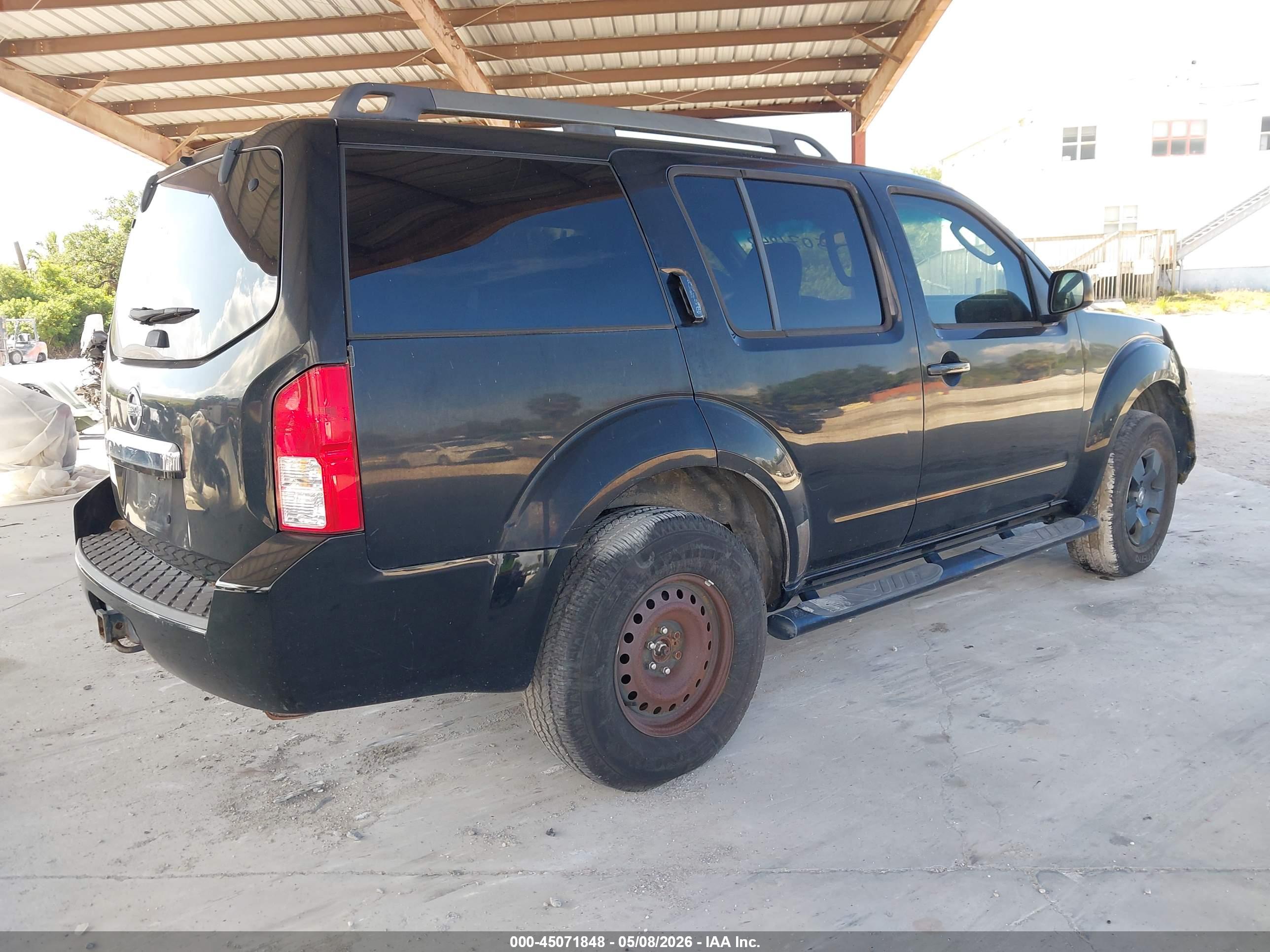 NISSAN PATHFINDER image 4