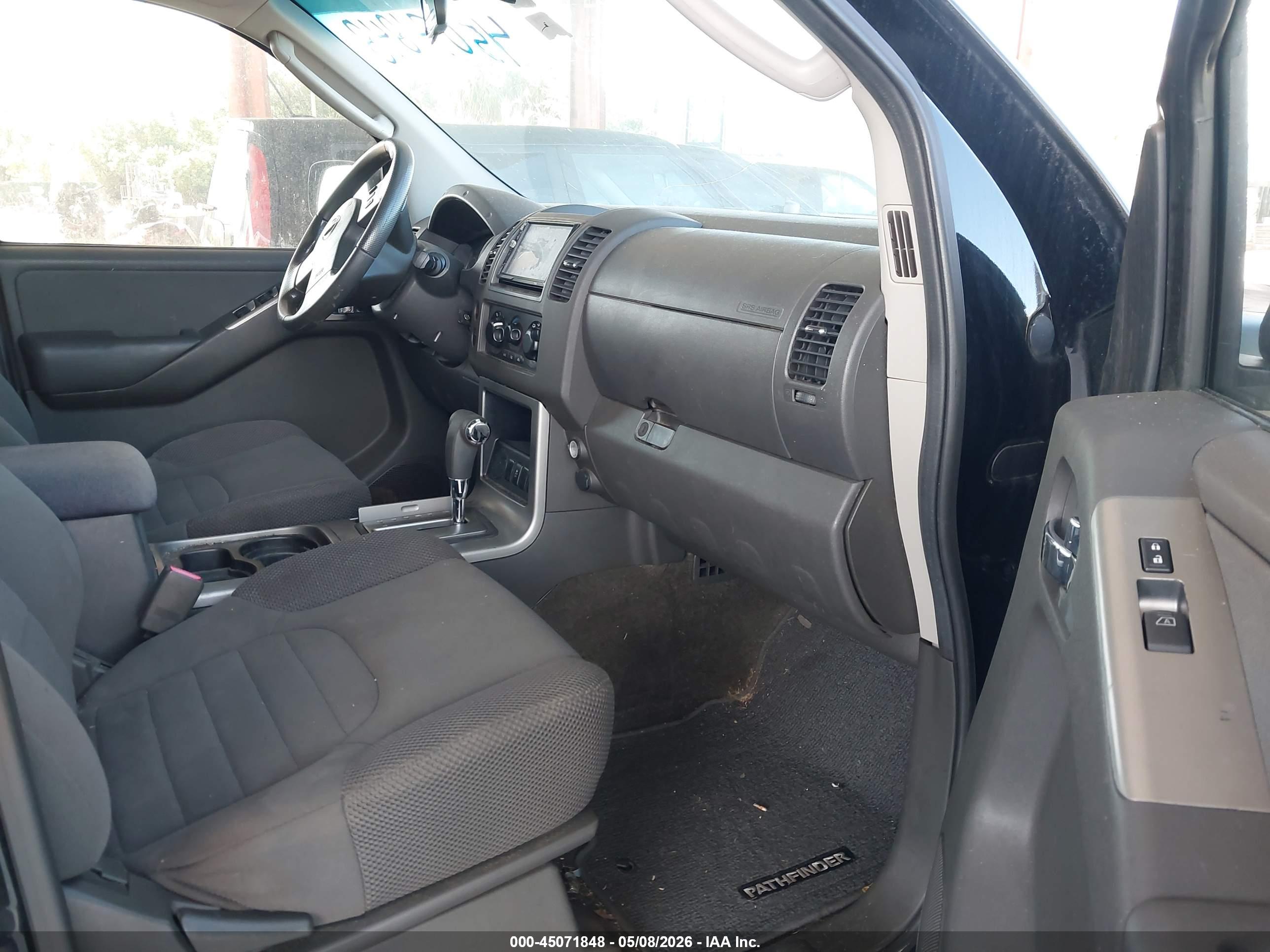NISSAN PATHFINDER image 5