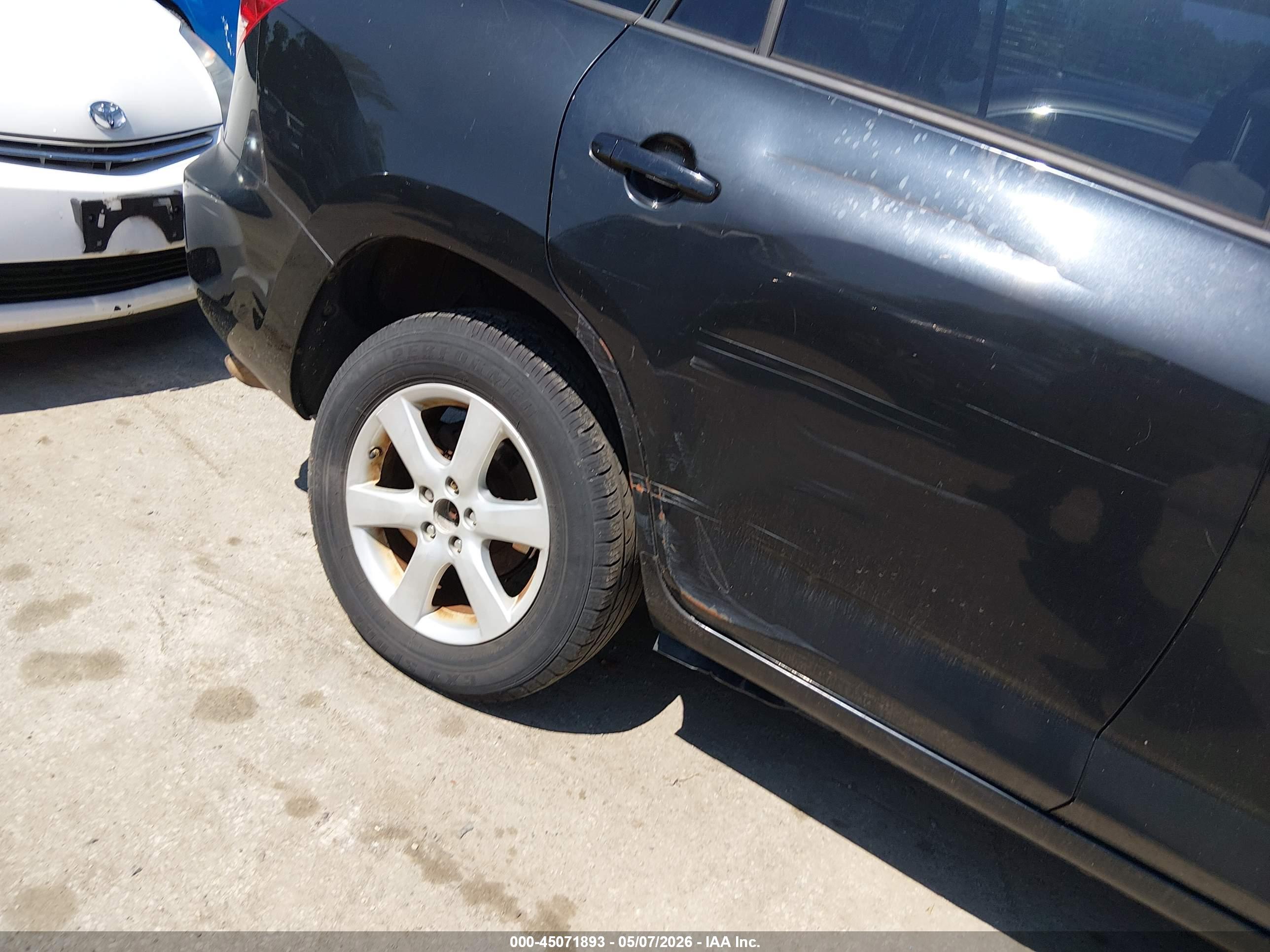 TOYOTA RAV4 image 6