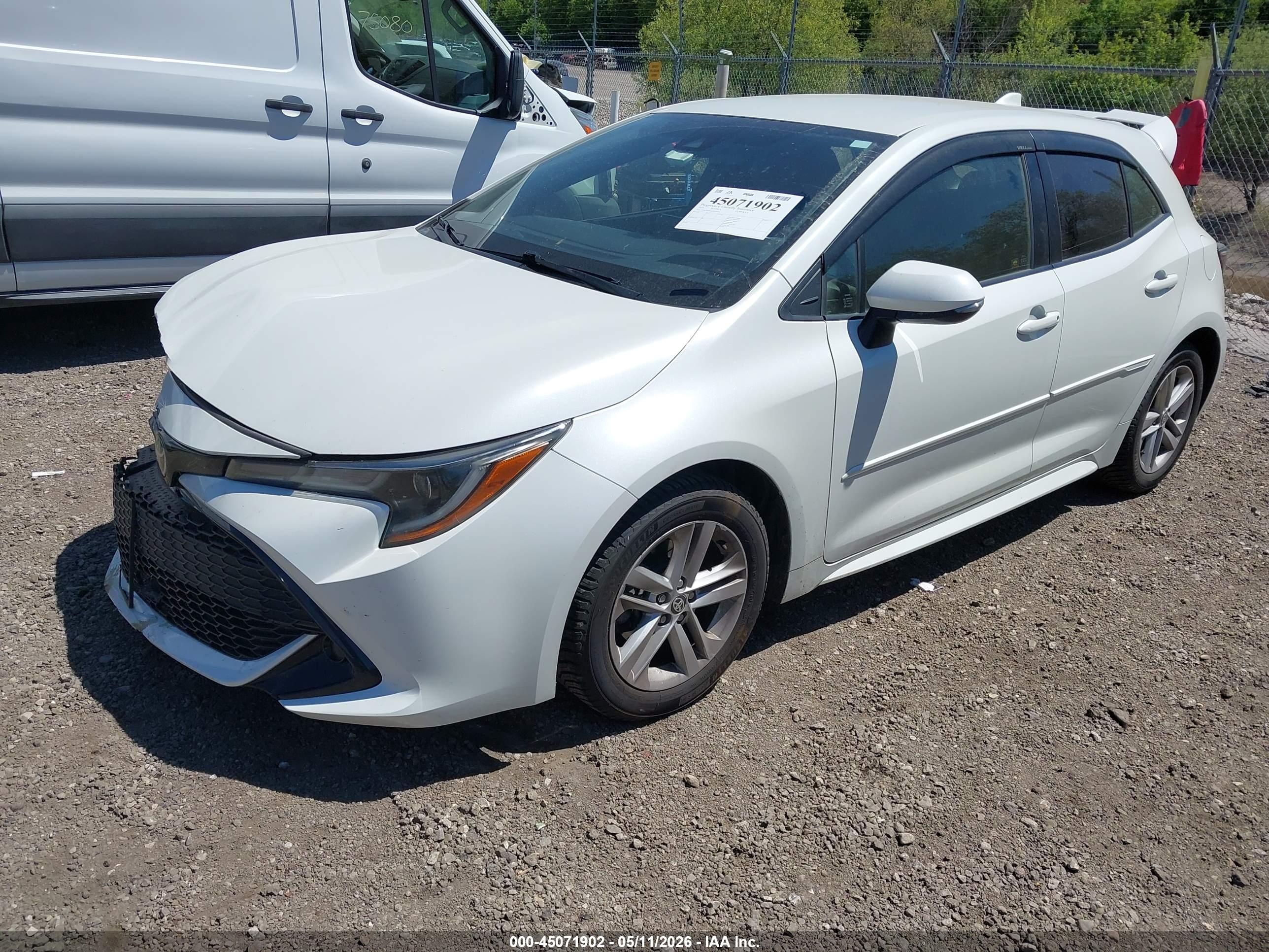 TOYOTA COROLLA image 2