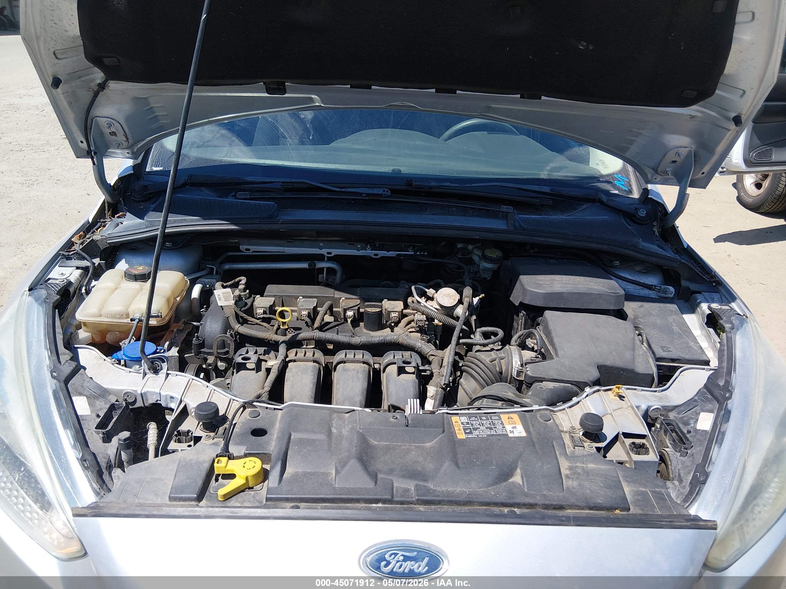 FORD FOCUS image 10