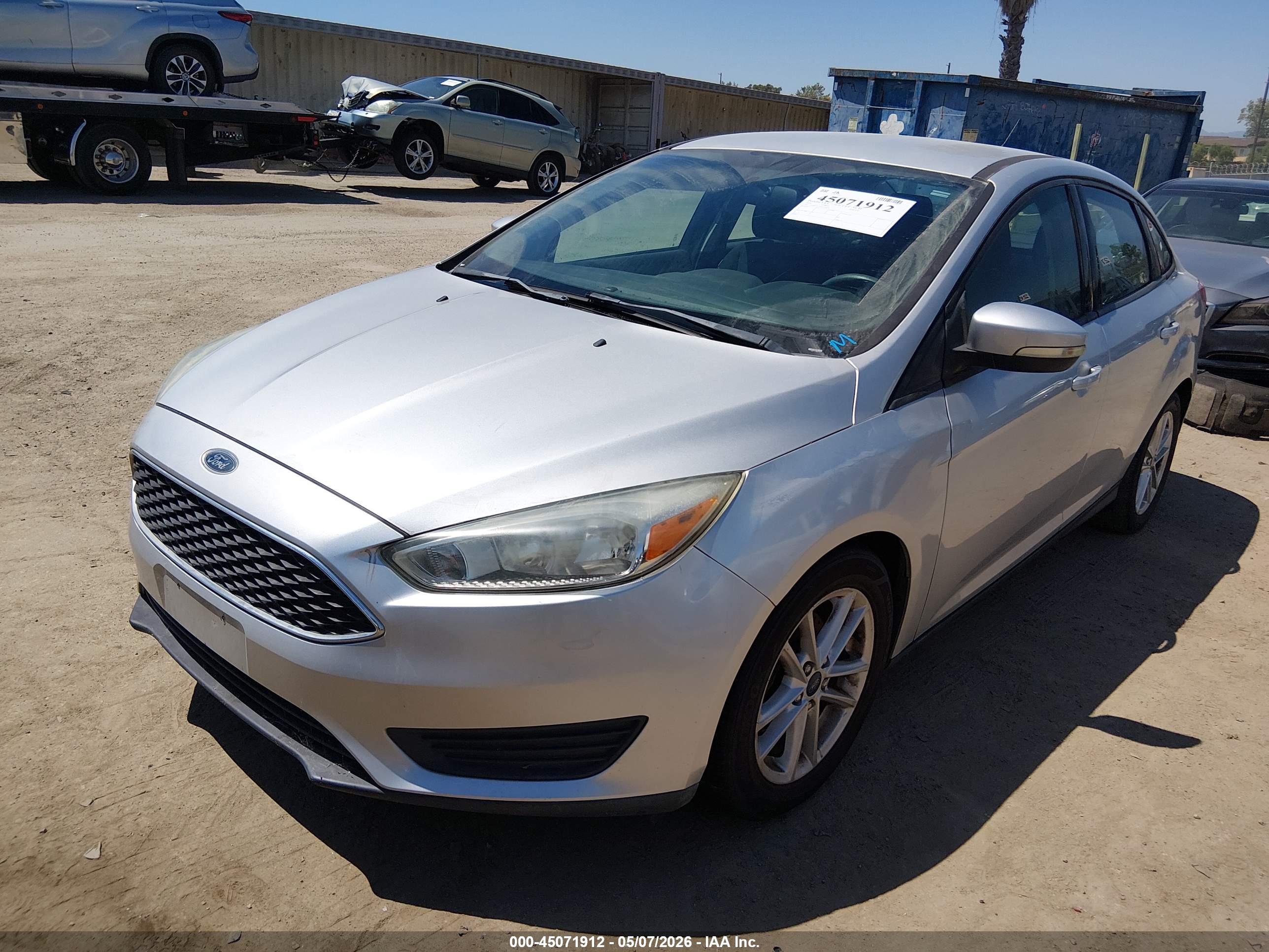 FORD FOCUS image 2
