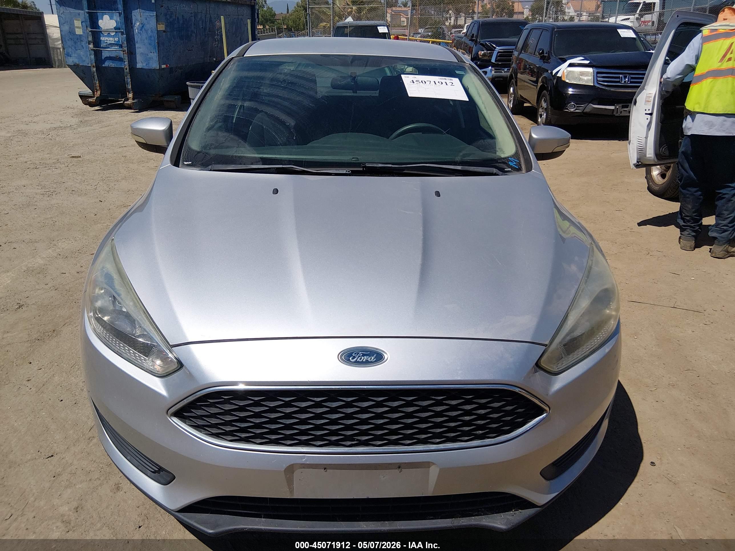 FORD FOCUS image 6