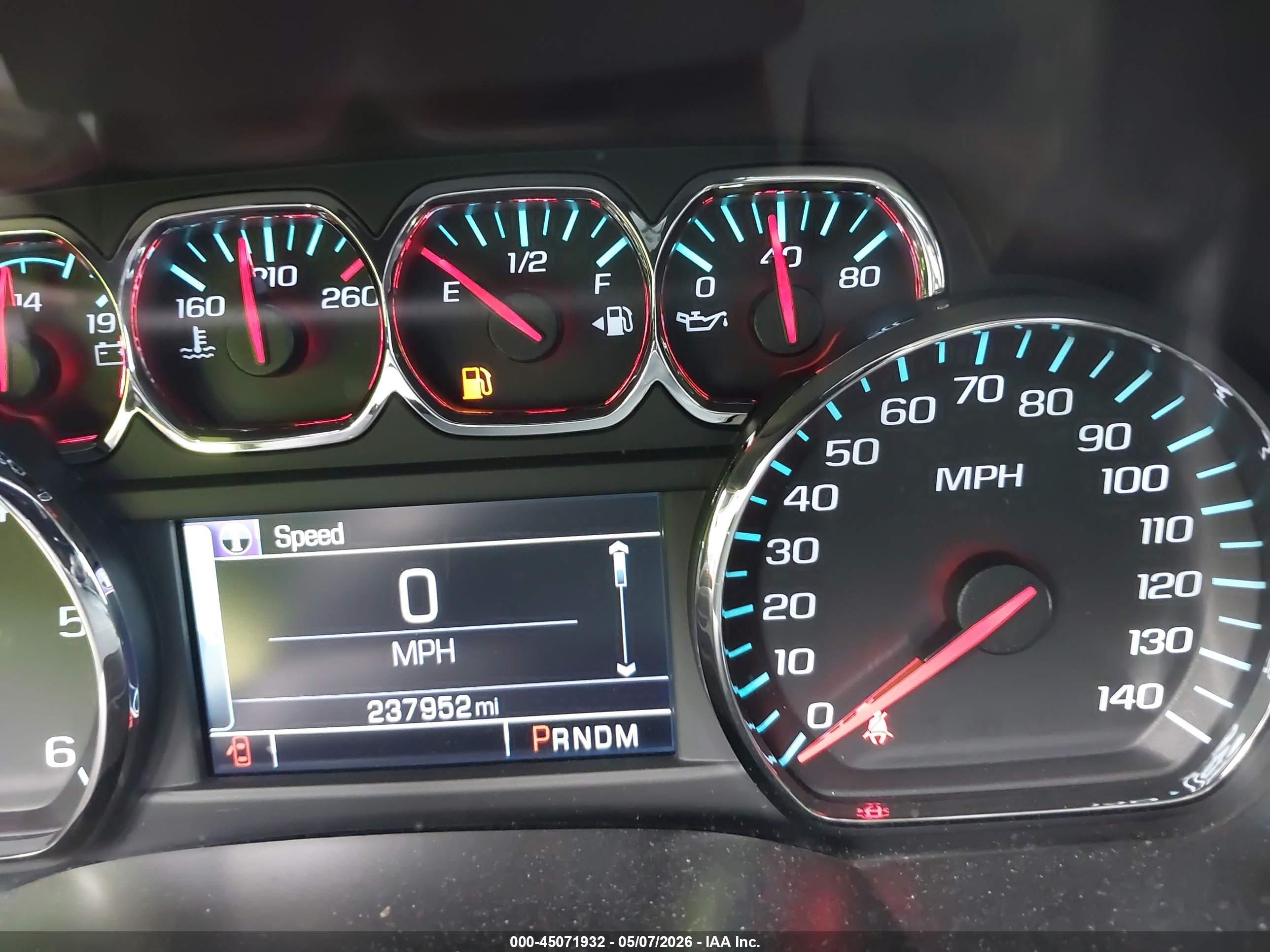 CHEVROLET SILVERADO image 7