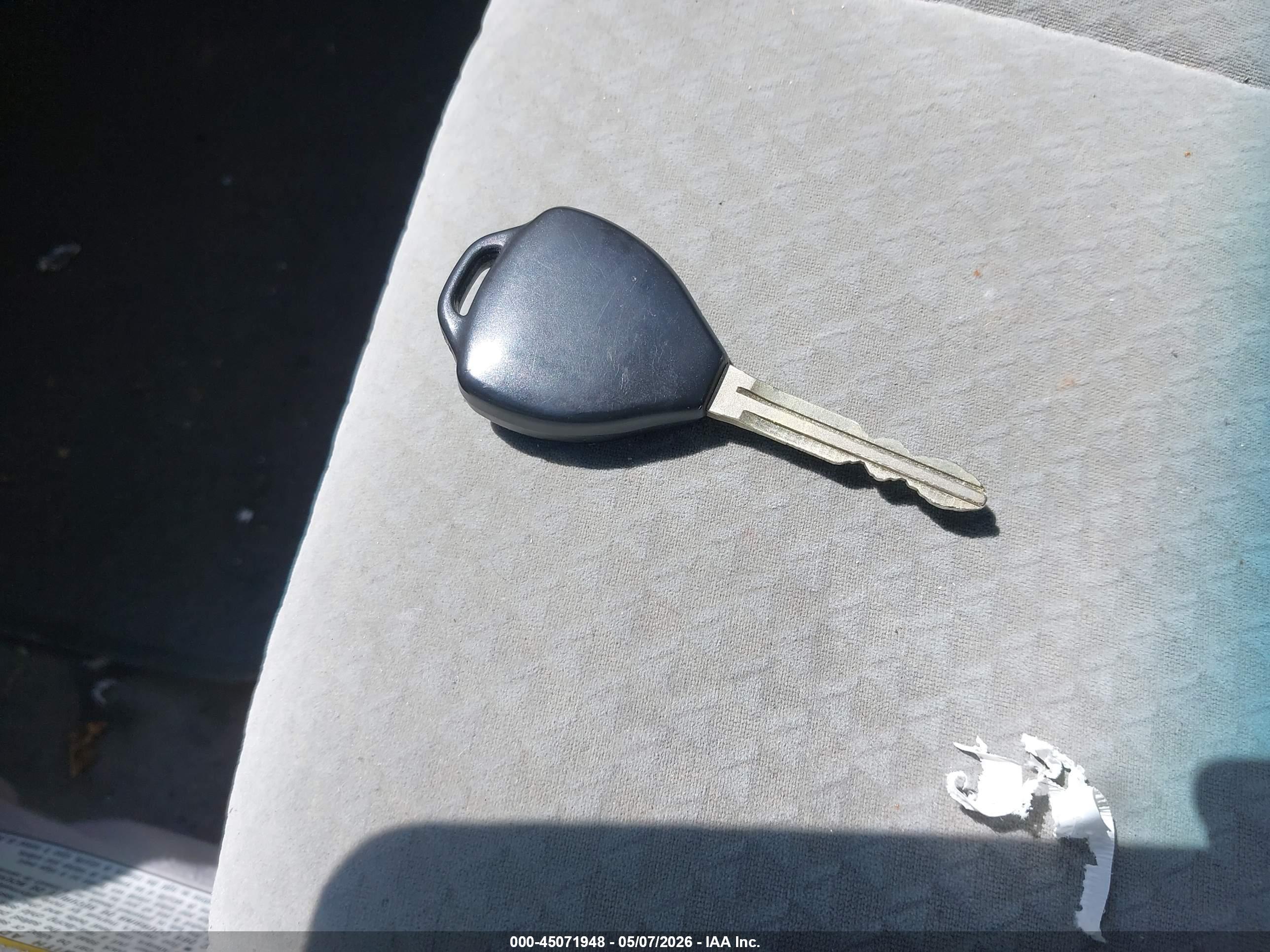 TOYOTA CAMRY image 11