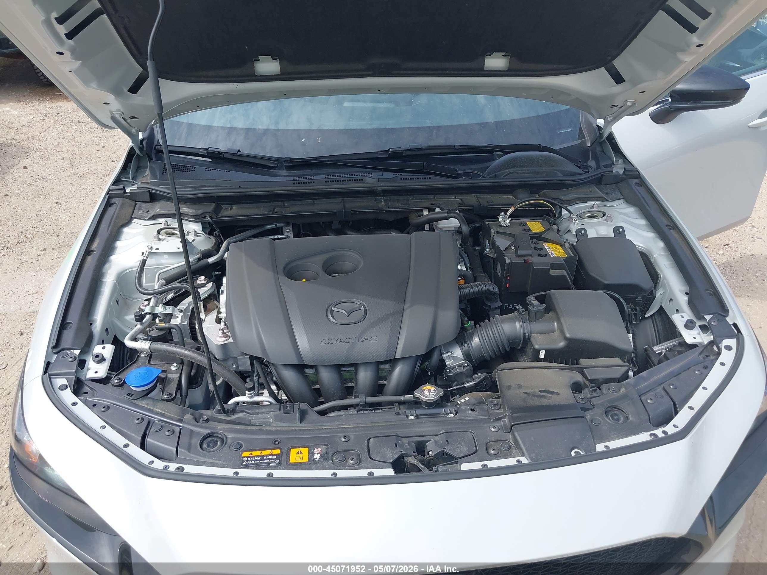 MAZDA MAZDA3 image 10
