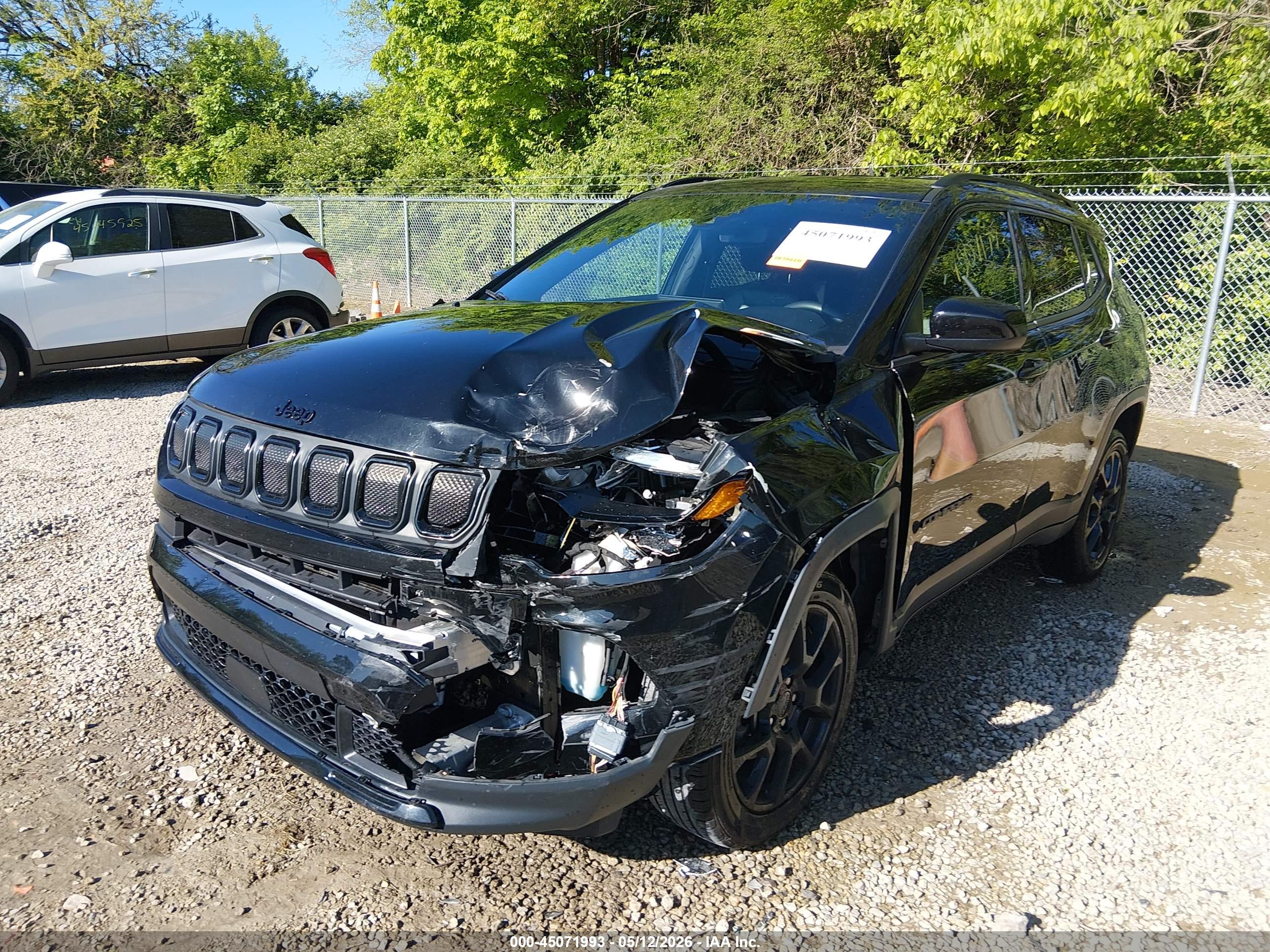 JEEP COMPASS image 2