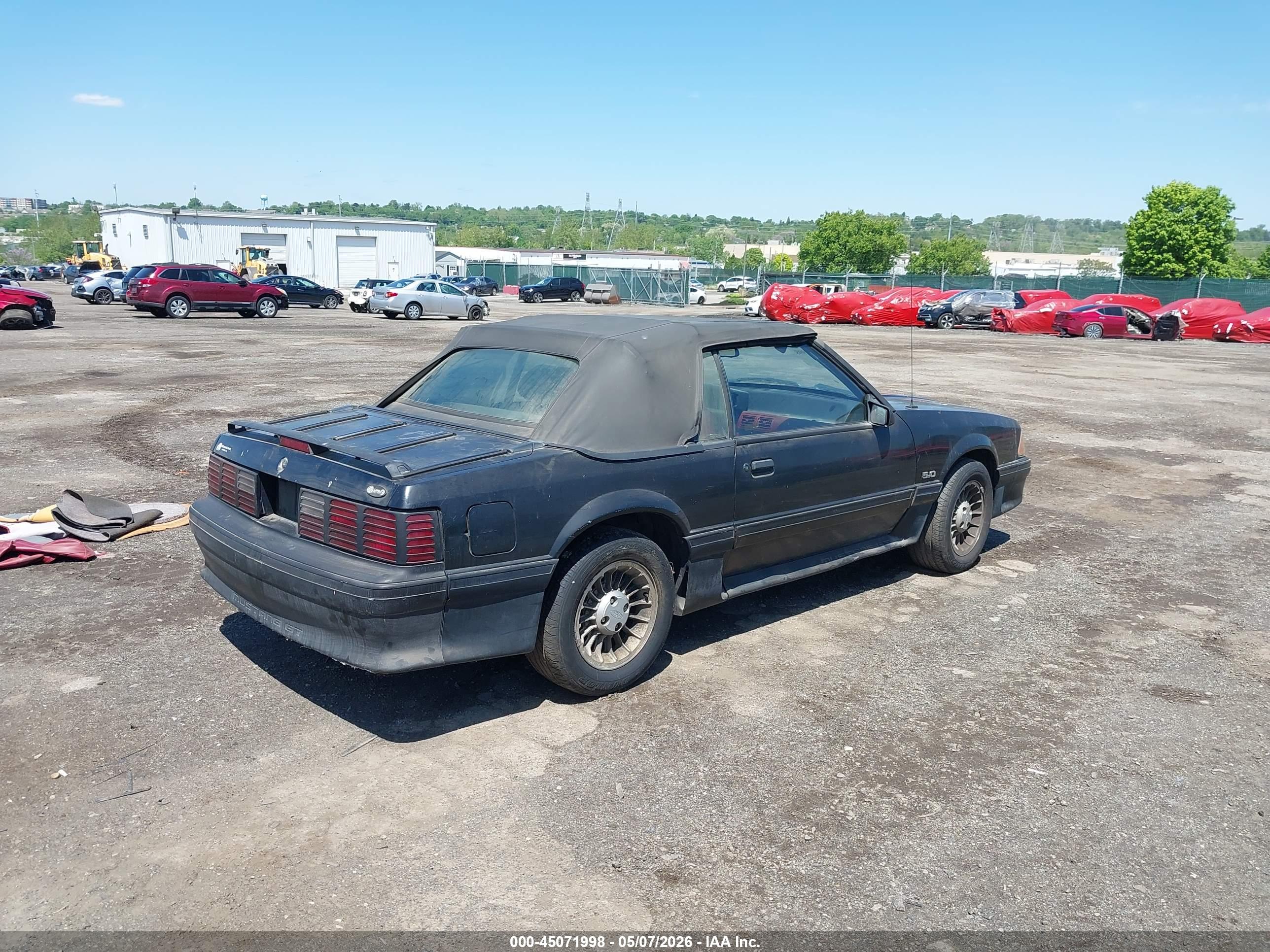 FORD MUSTANG image 4