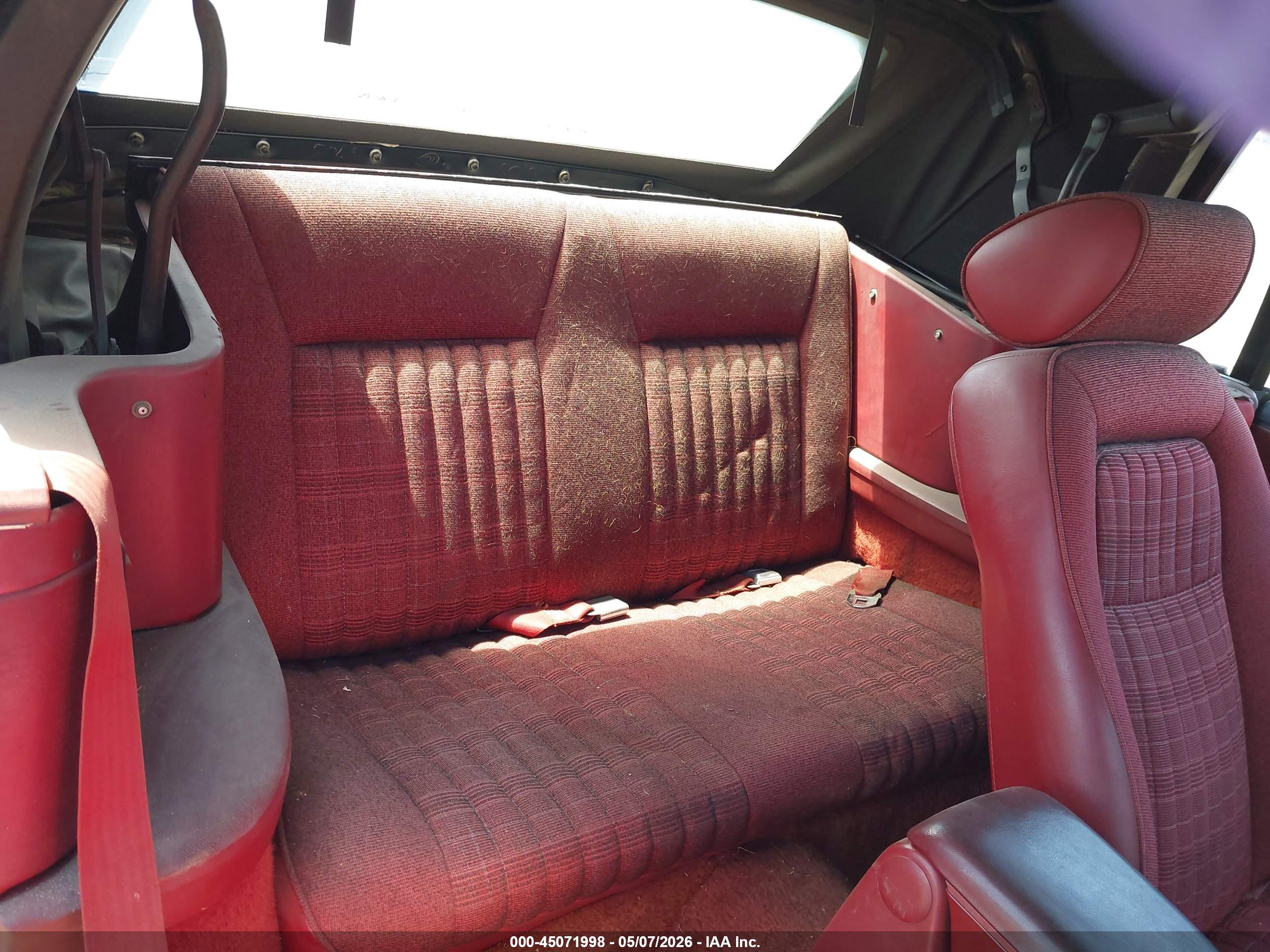 FORD MUSTANG image 8