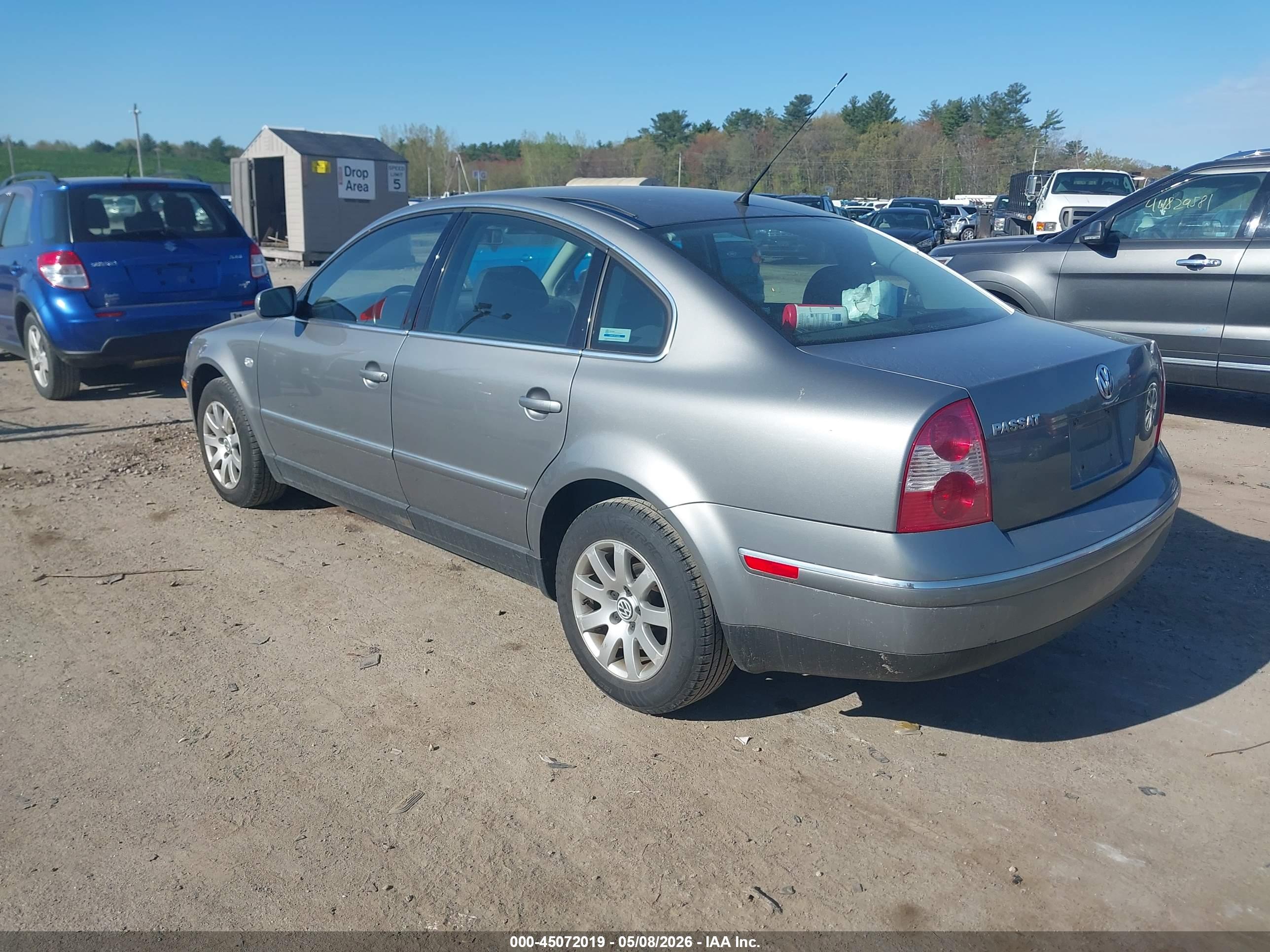 VOLKSWAGEN PASSAT image 3