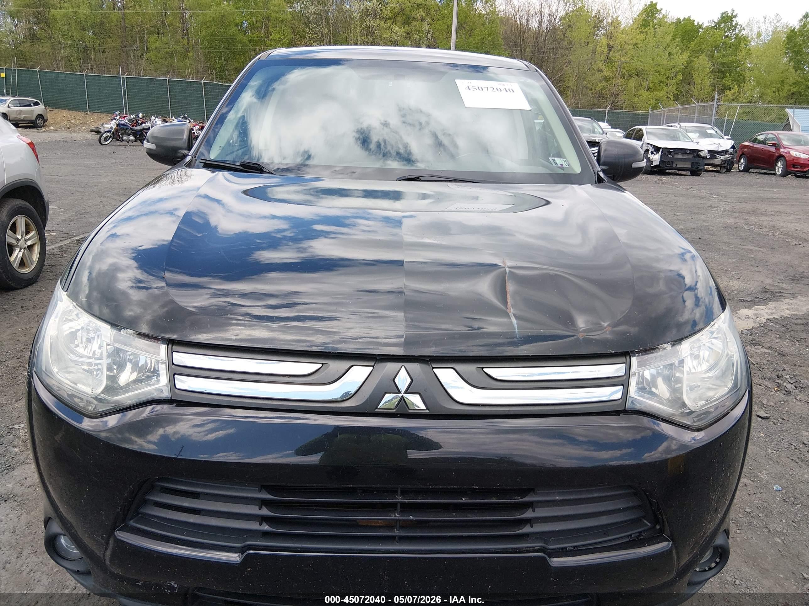MITSUBISHI OUTLANDER image 6