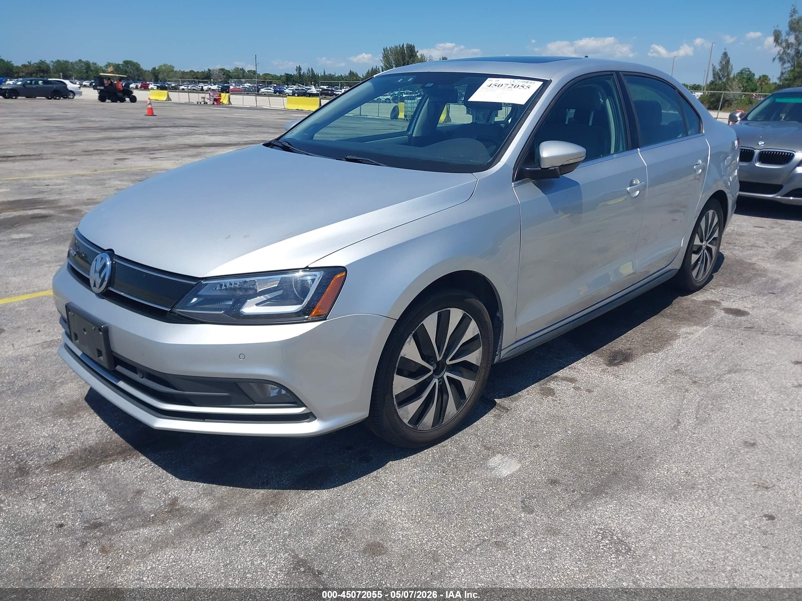 VOLKSWAGEN JETTA image 2