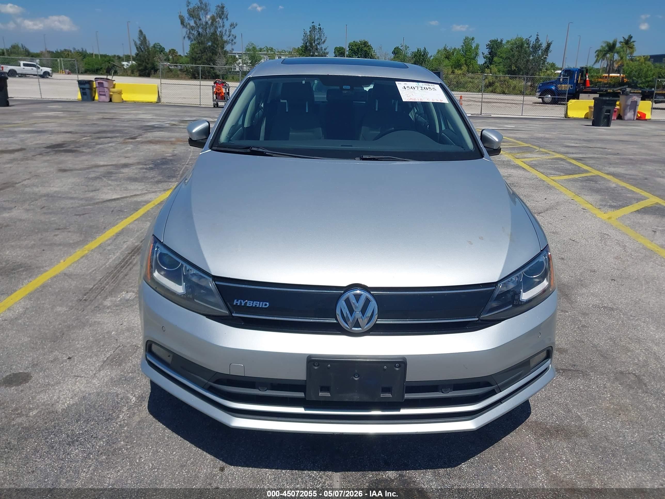 VOLKSWAGEN JETTA image 6