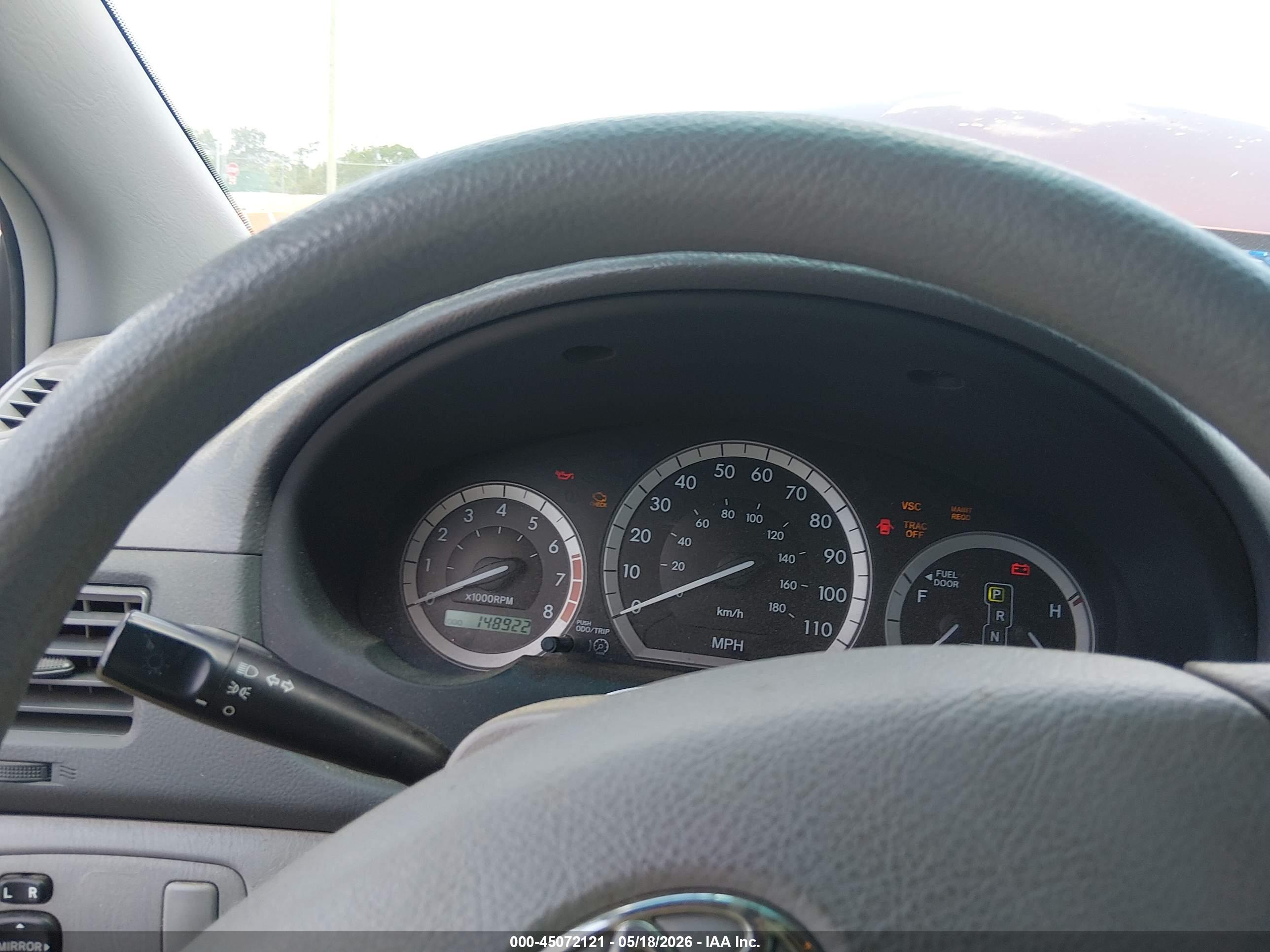TOYOTA SIENNA image 7