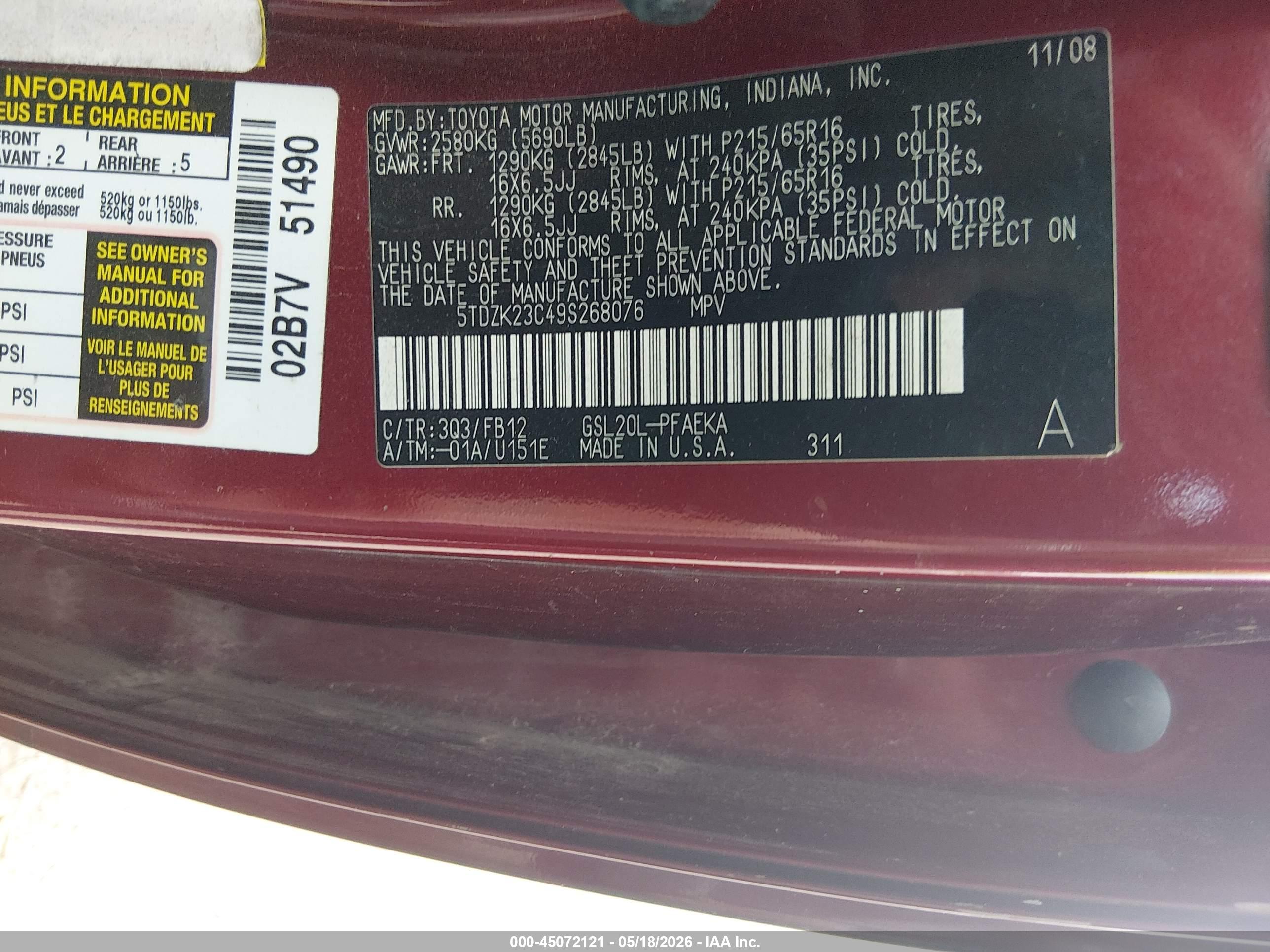 TOYOTA SIENNA image 9