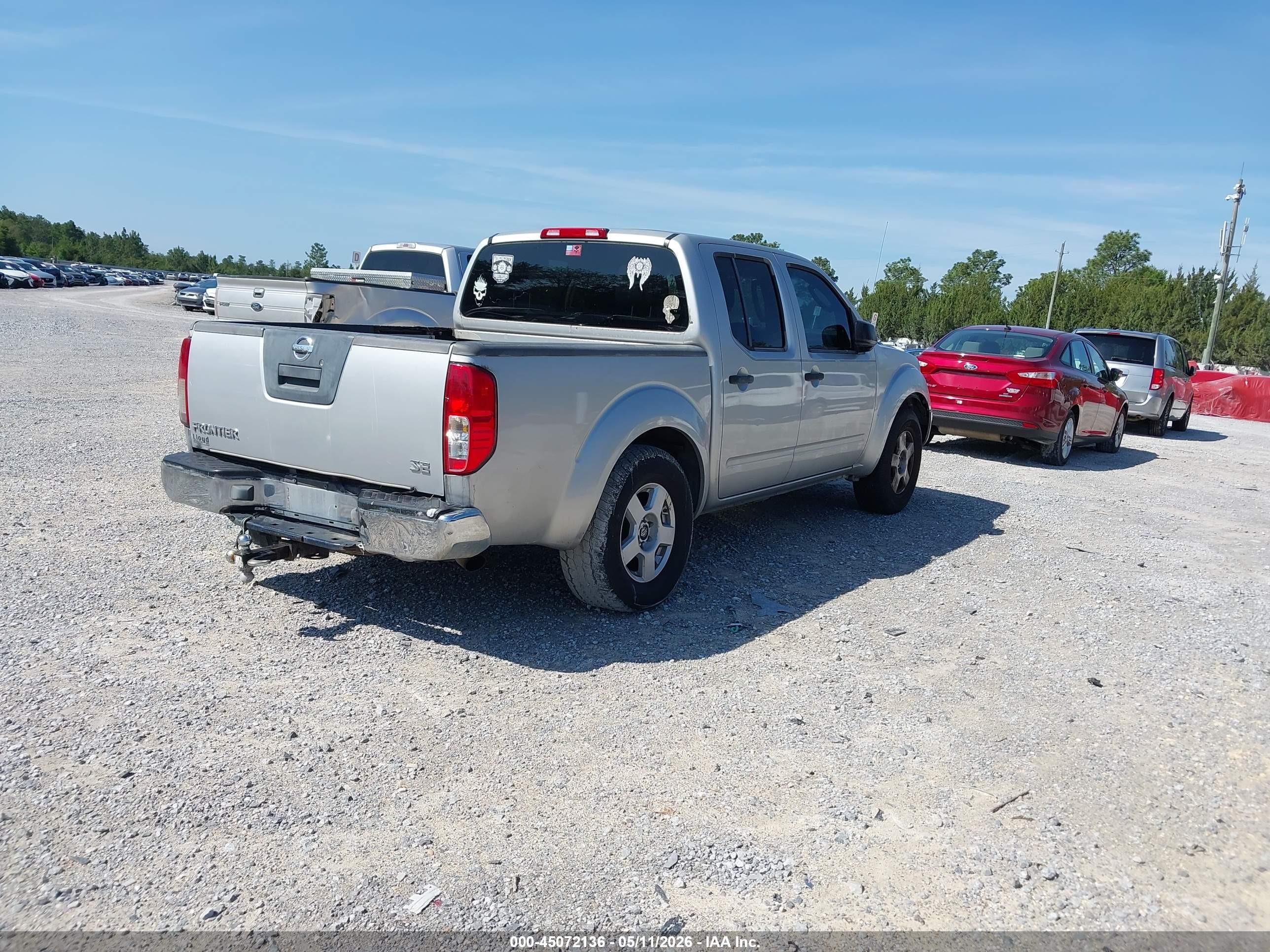 NISSAN FRONTIER image 4