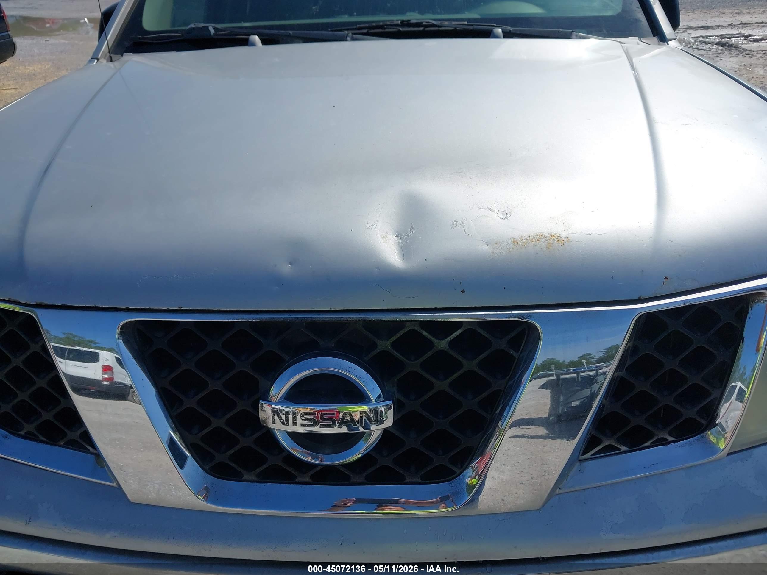 NISSAN FRONTIER image 6