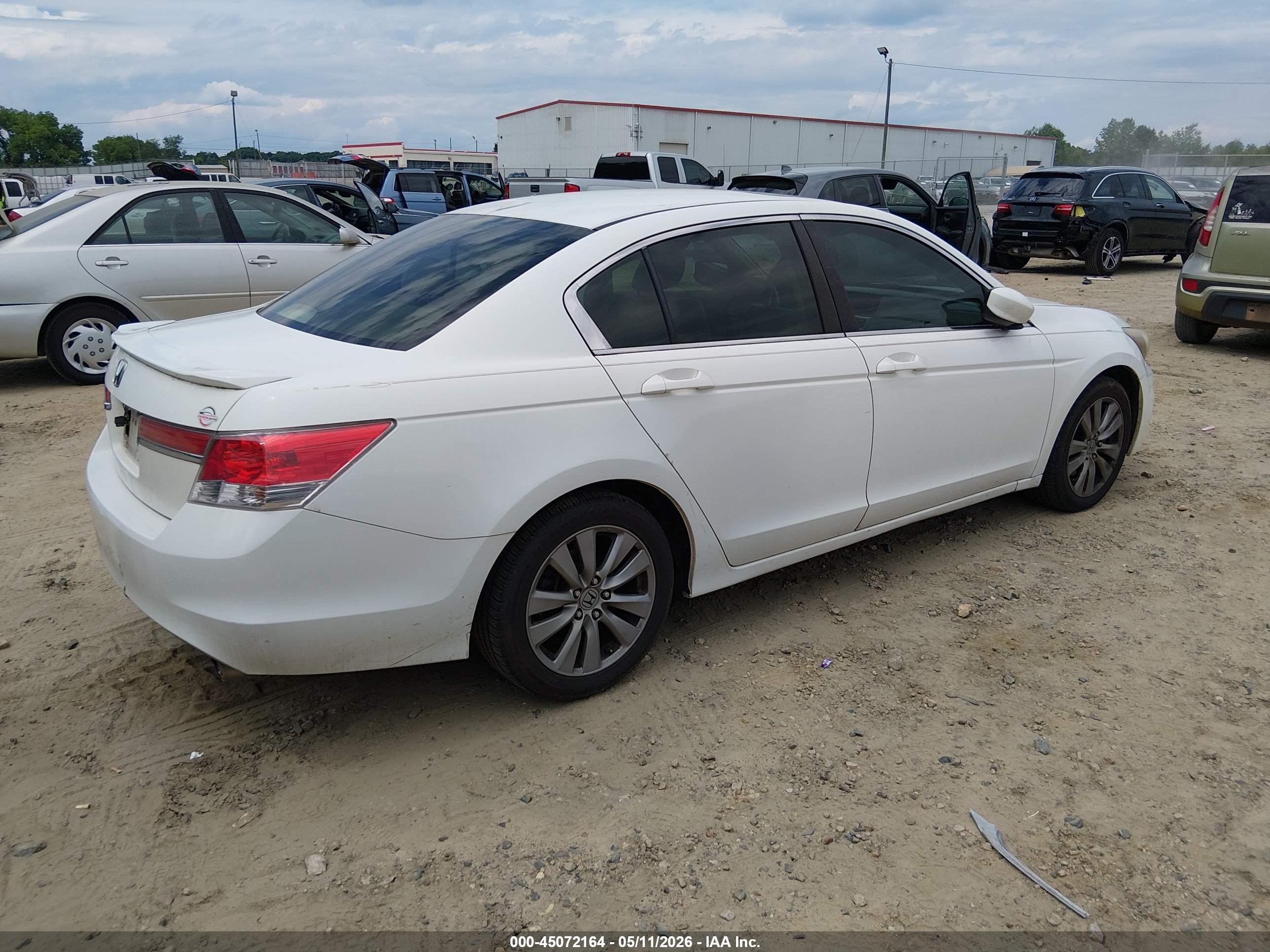 HONDA ACCORD image 4
