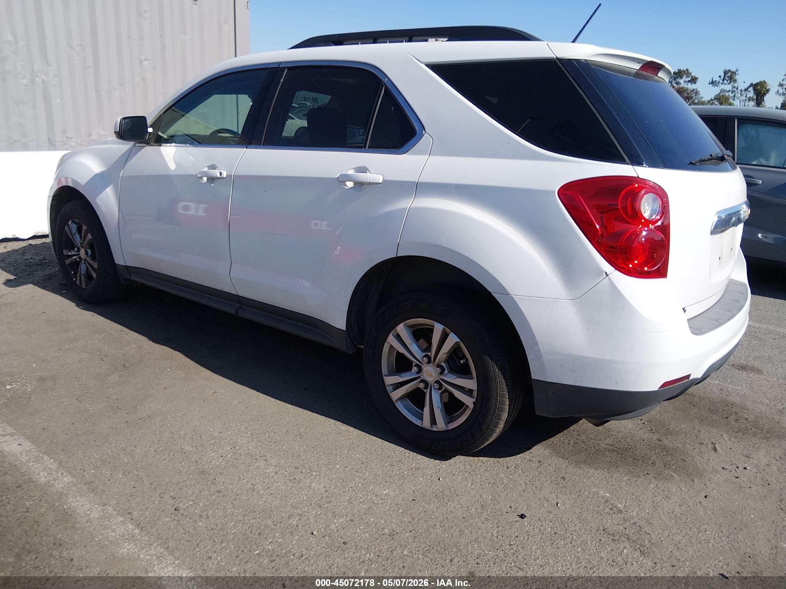 CHEVROLET EQUINOX image 3