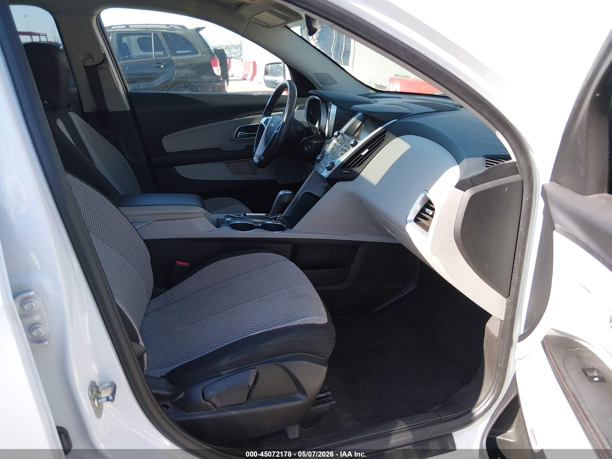CHEVROLET EQUINOX image 5