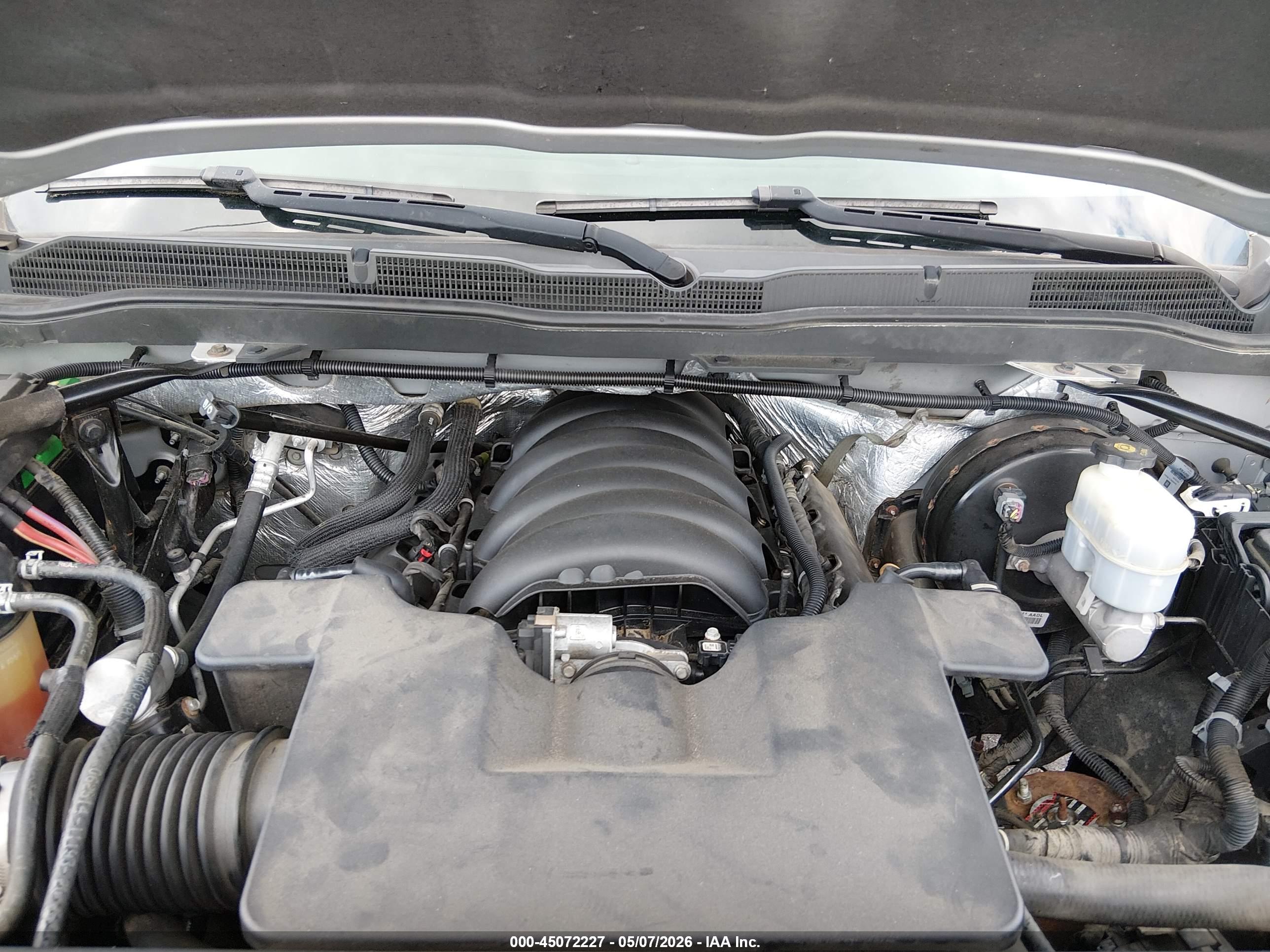 CHEVROLET SILVERADO image 10