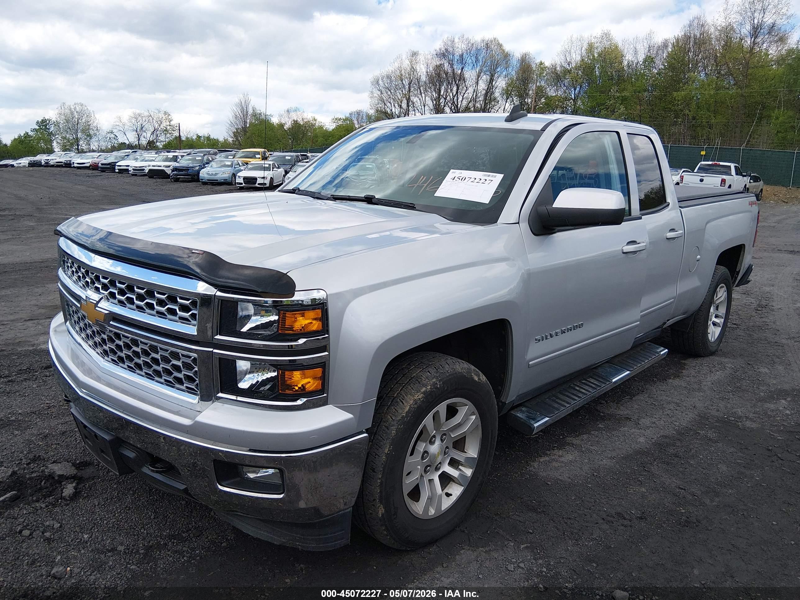 CHEVROLET SILVERADO image 2