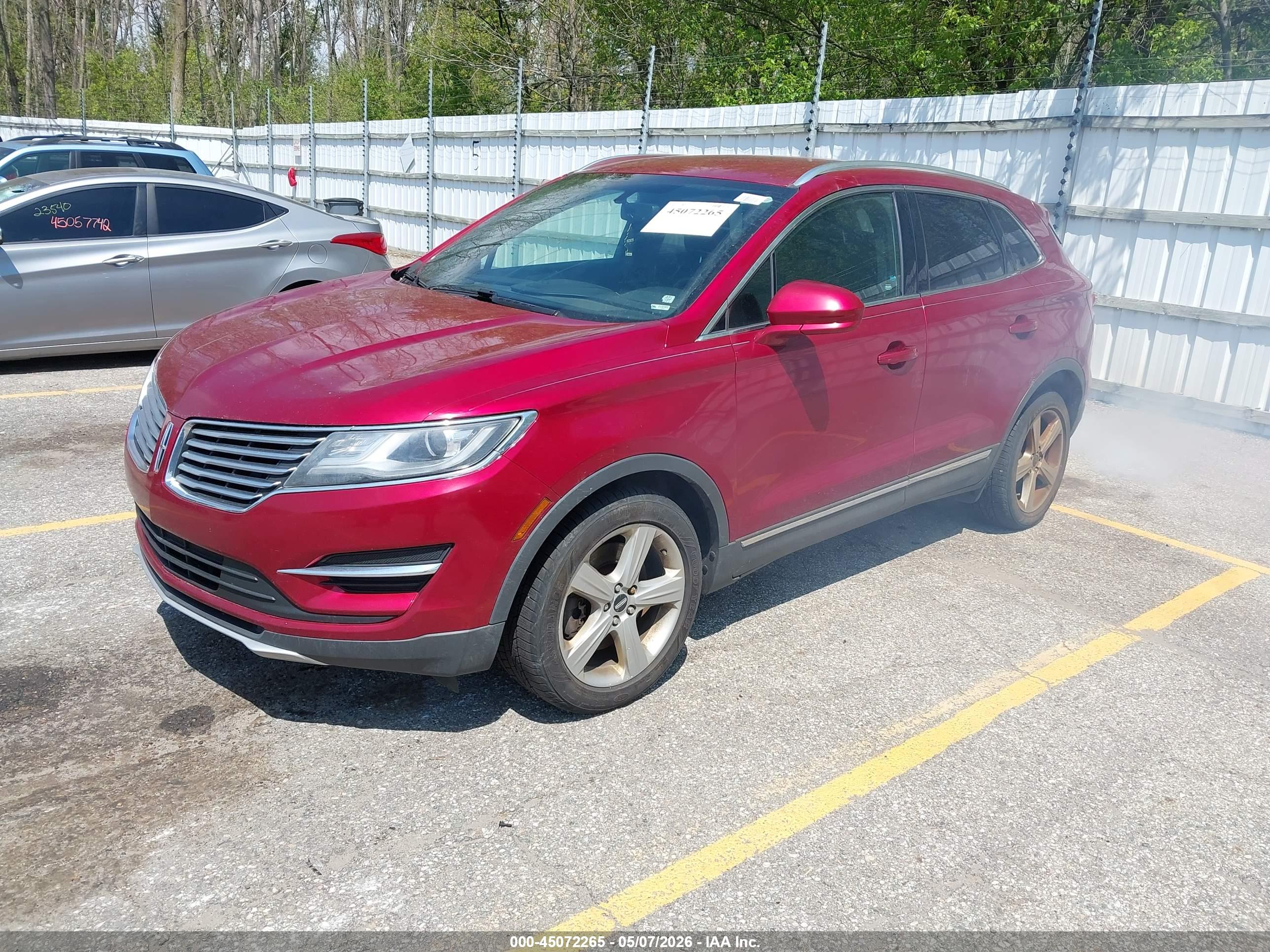 LINCOLN MKC image 2