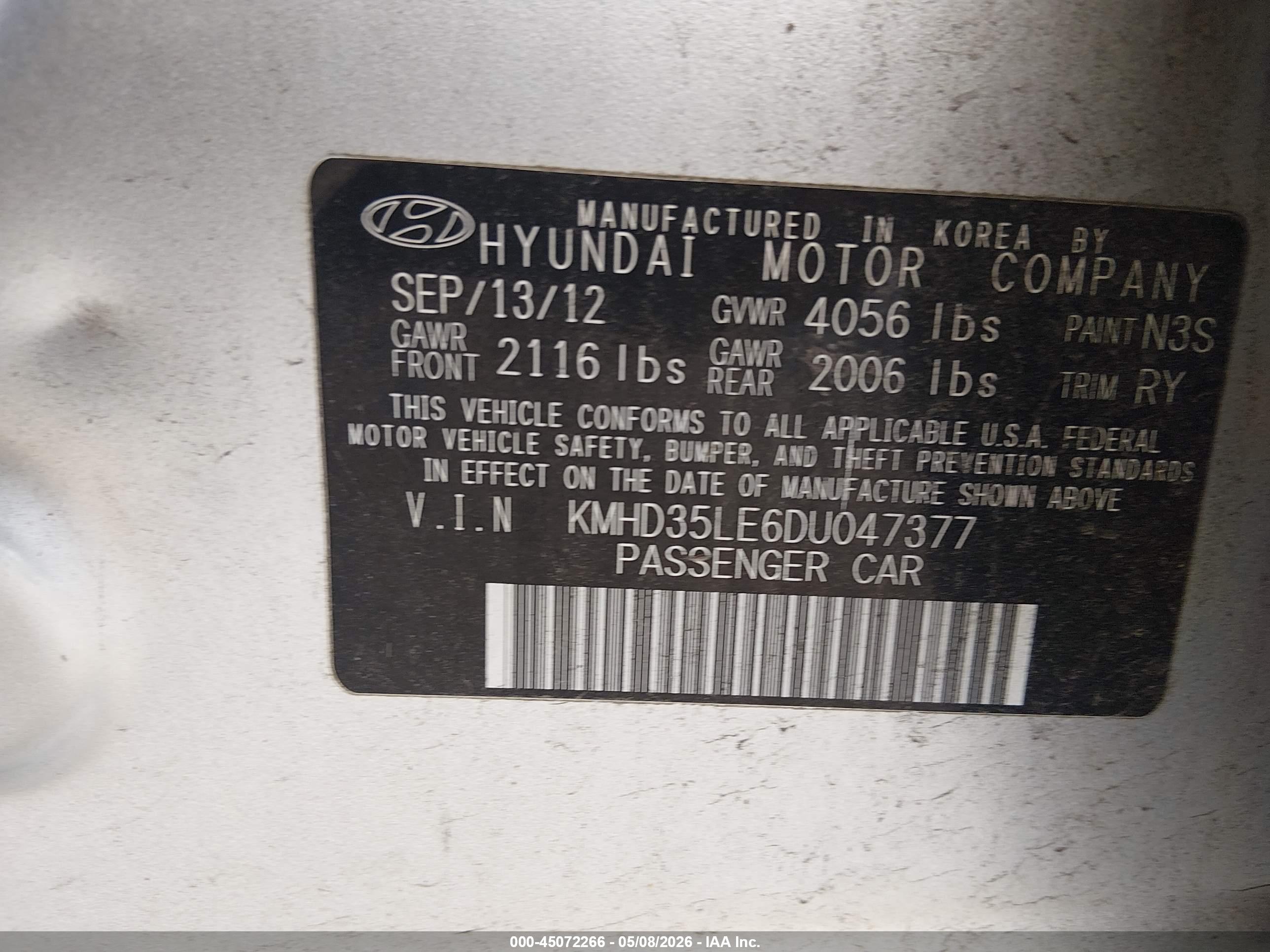 HYUNDAI ELANTRA image 9