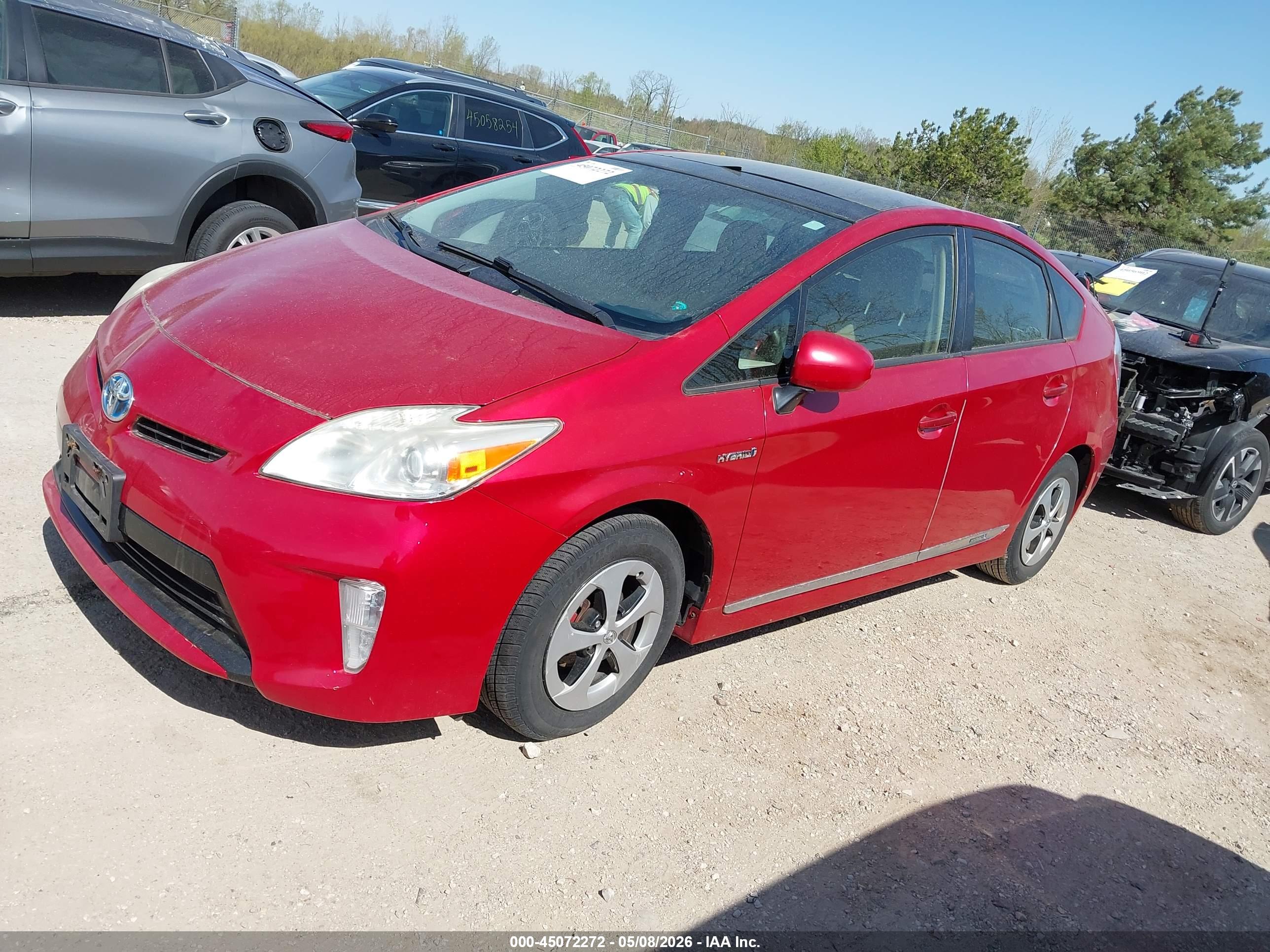 TOYOTA PRIUS image 2