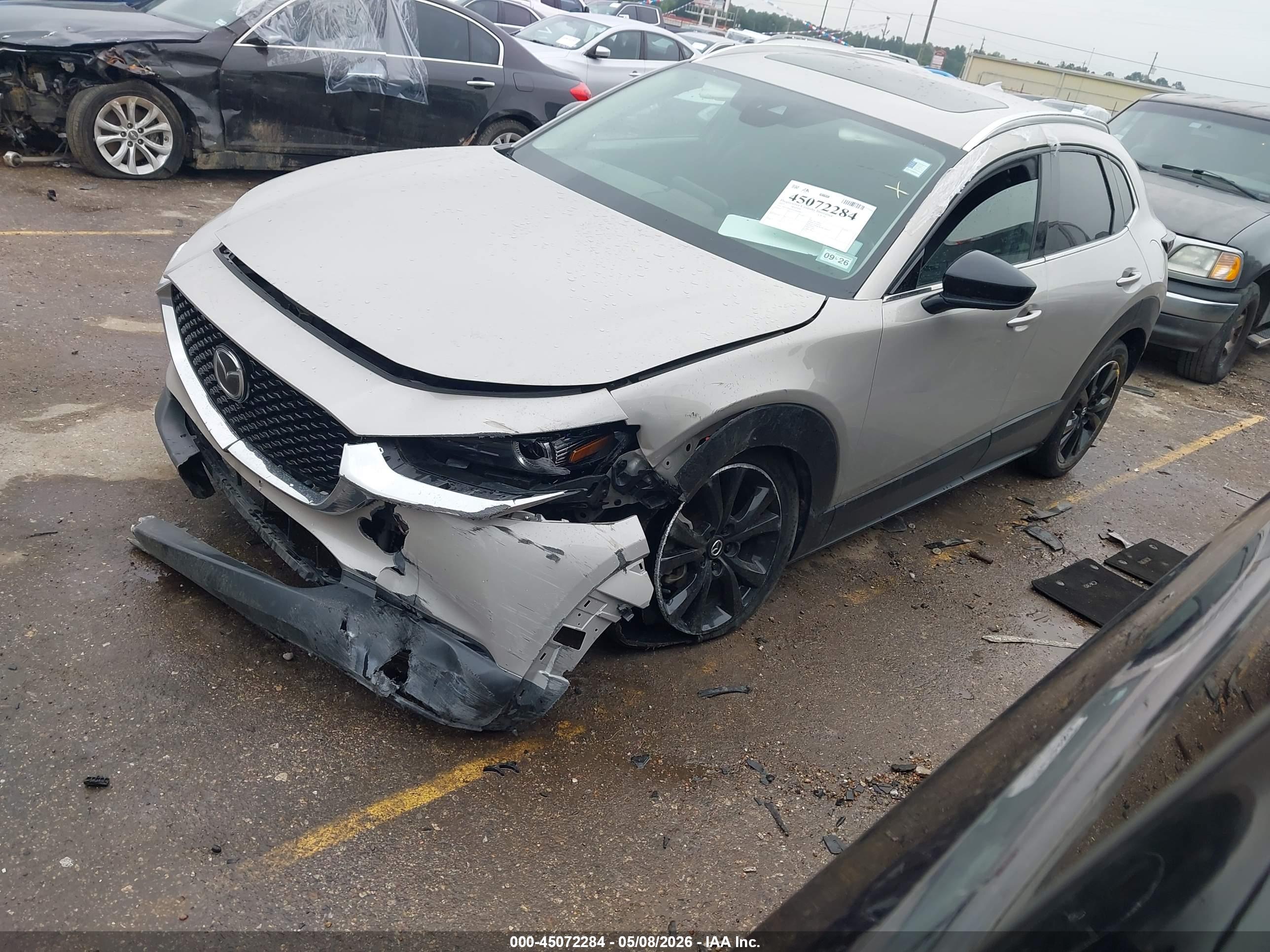 MAZDA CX-30 image 2