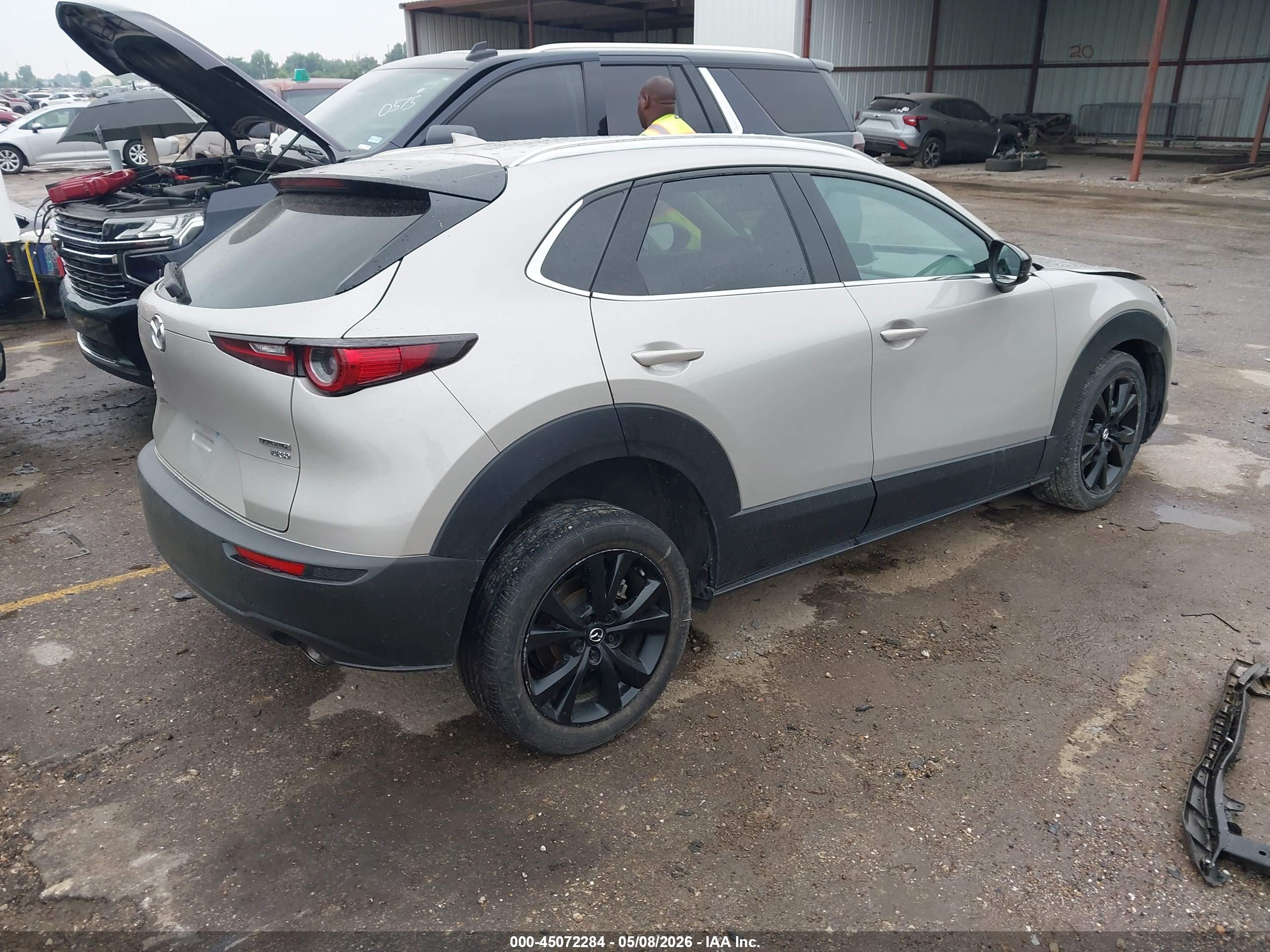 MAZDA CX-30 image 4