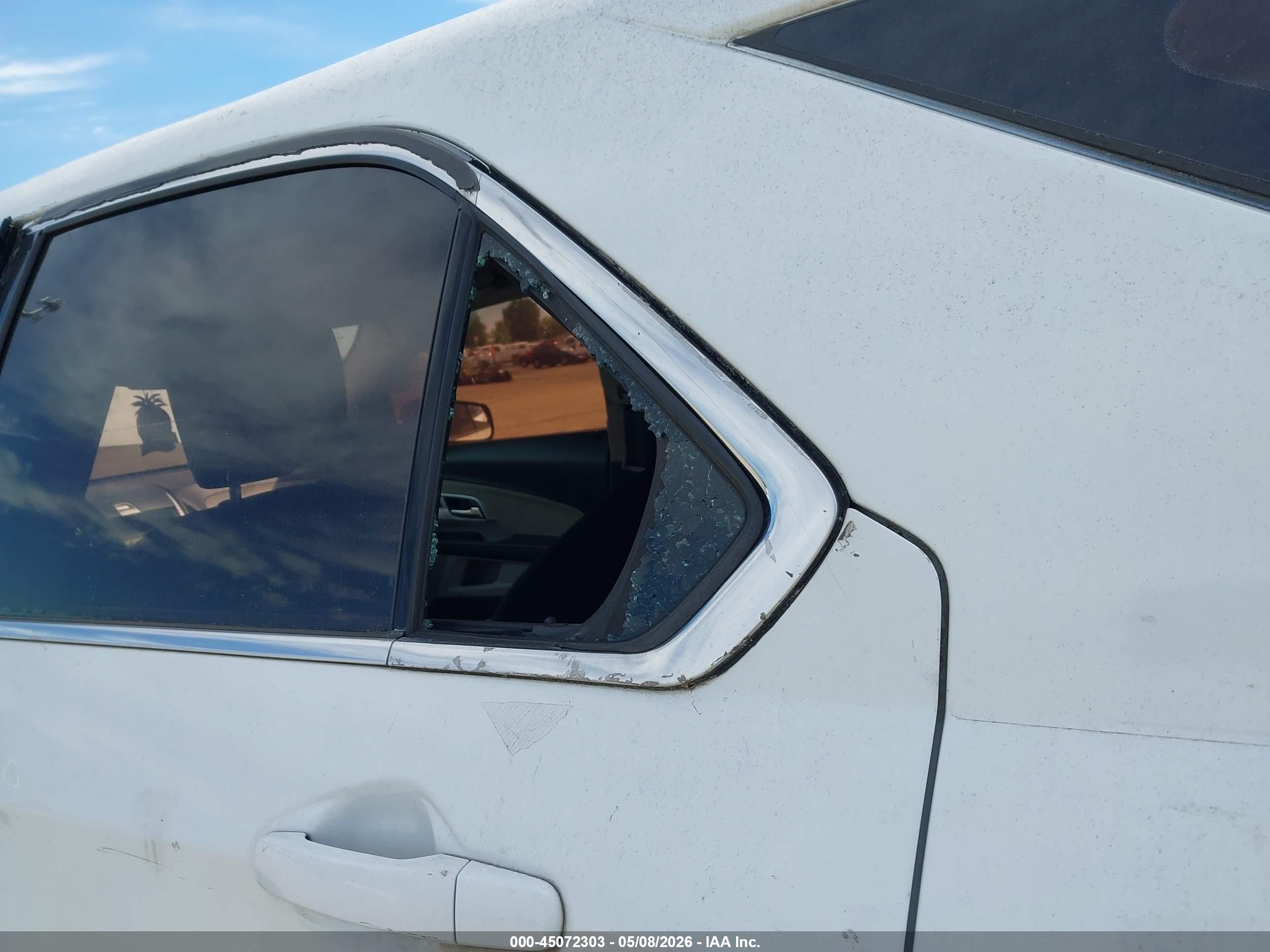 CHEVROLET EQUINOX image 6