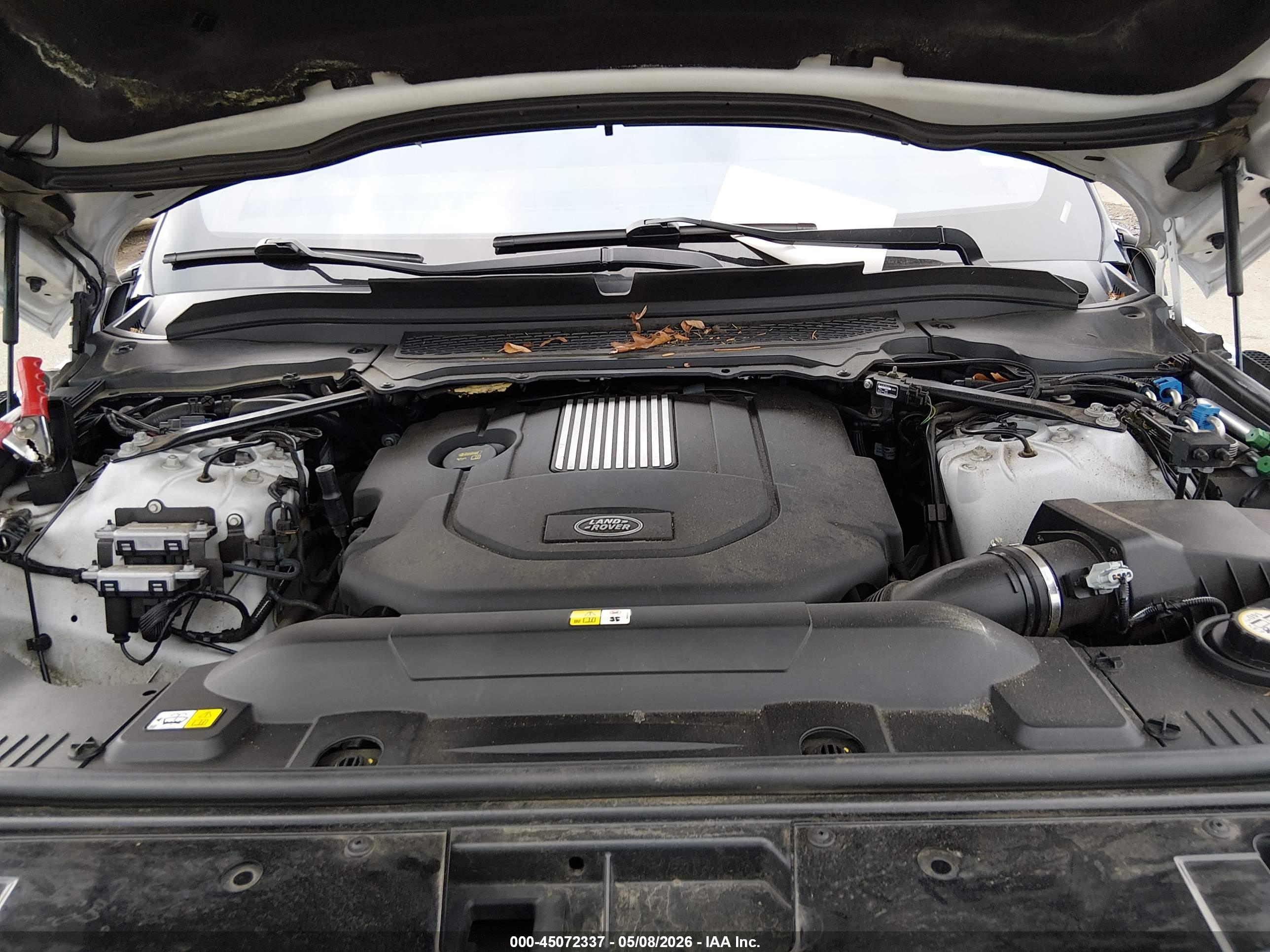 LAND ROVER image 10
