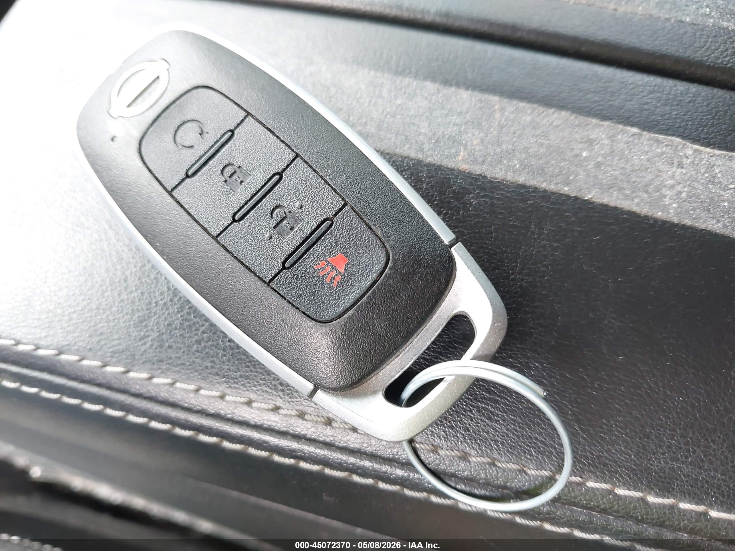 NISSAN ROGUE image 11