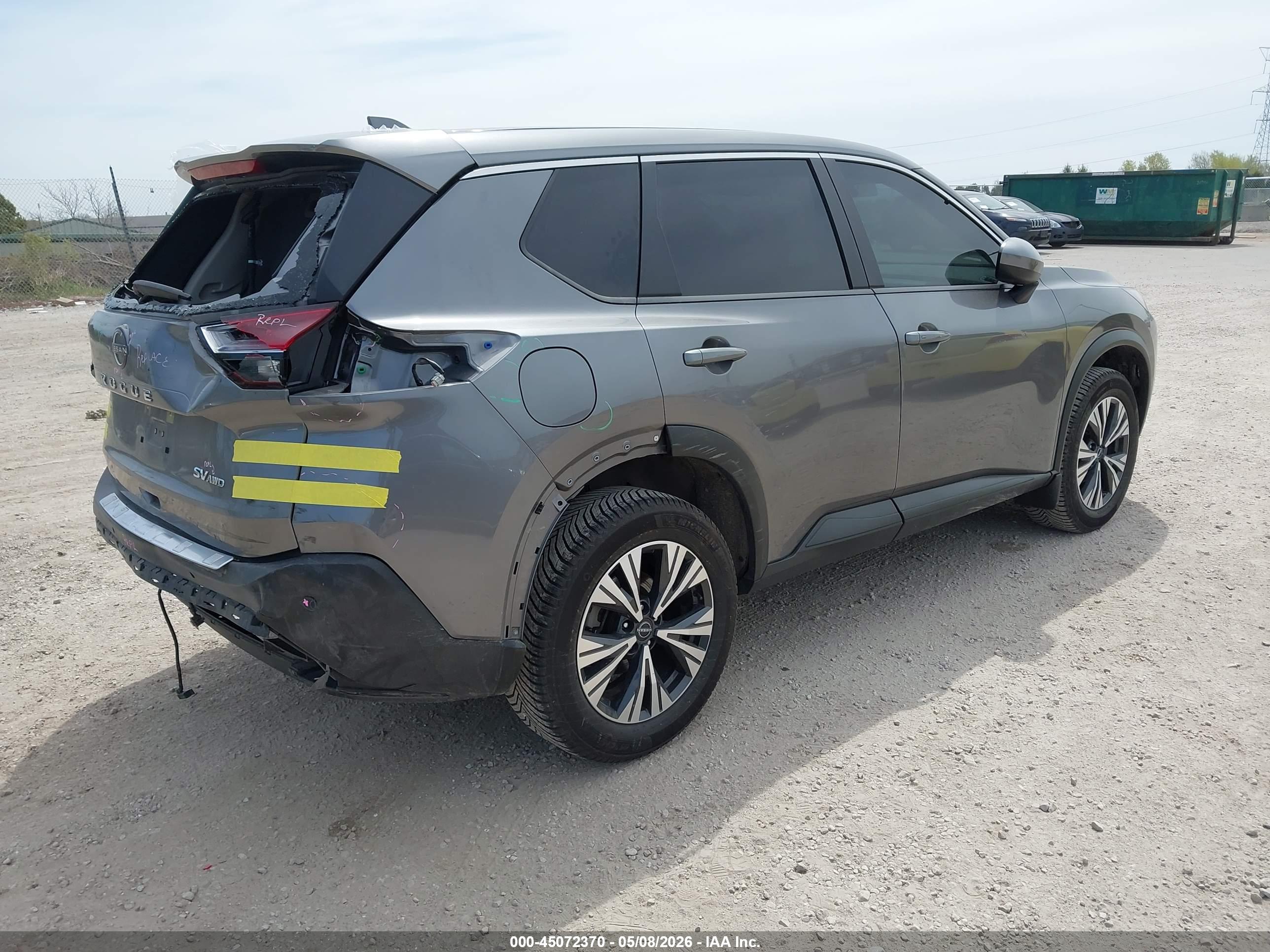 NISSAN ROGUE image 4