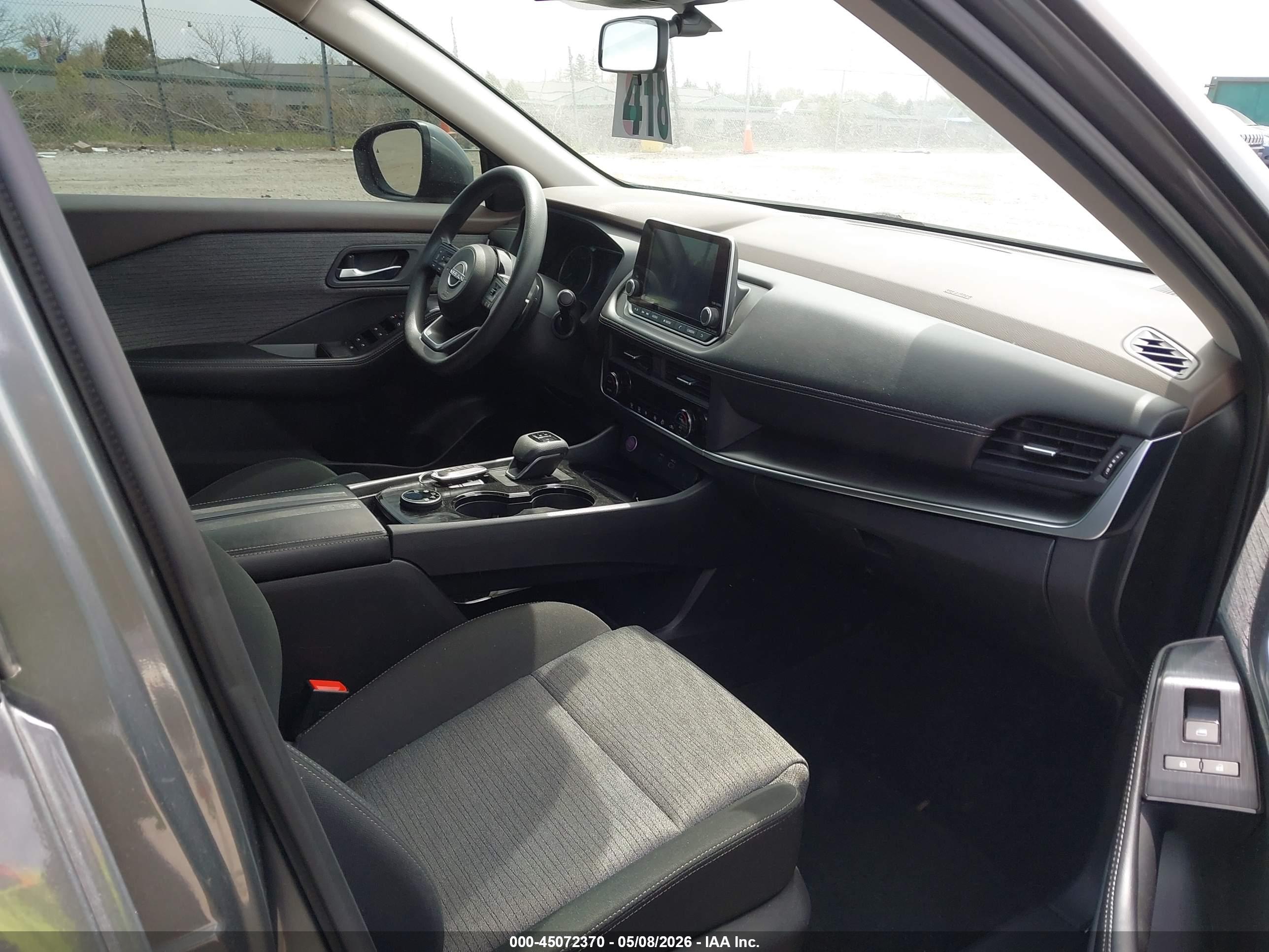 NISSAN ROGUE image 5
