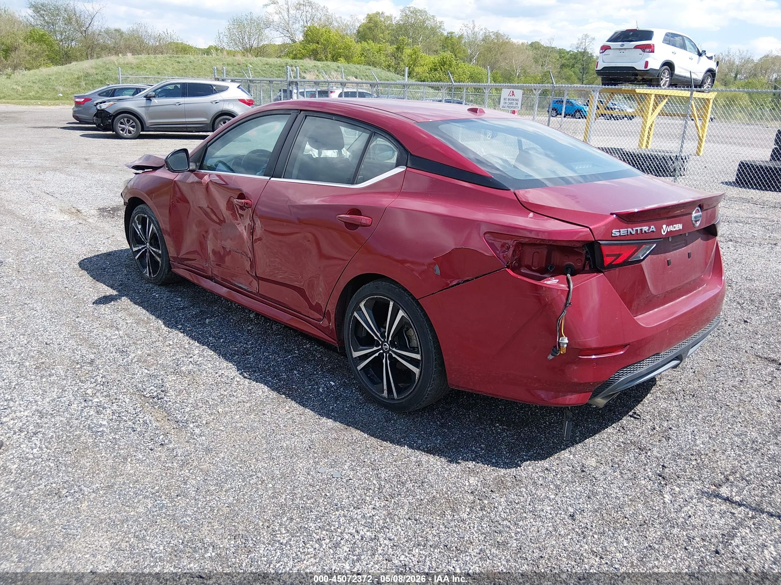 NISSAN SENTRA image 3